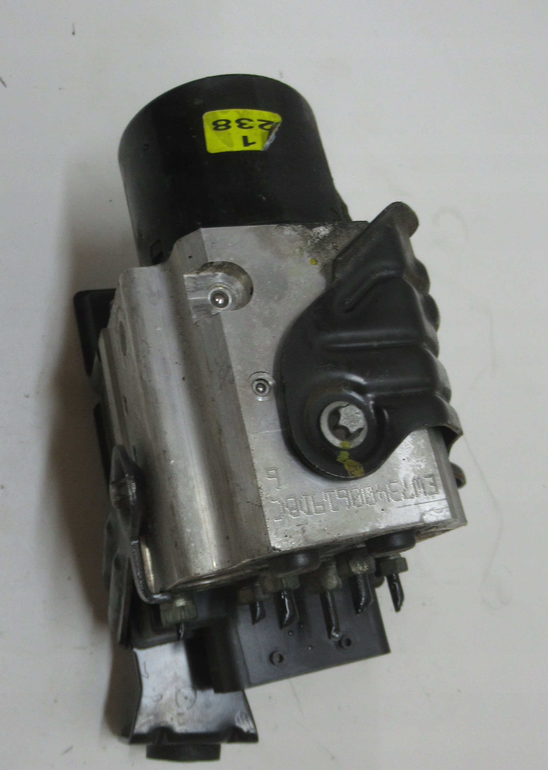 SIGNUM 3.0 CDTI pumpa ABS 12773676