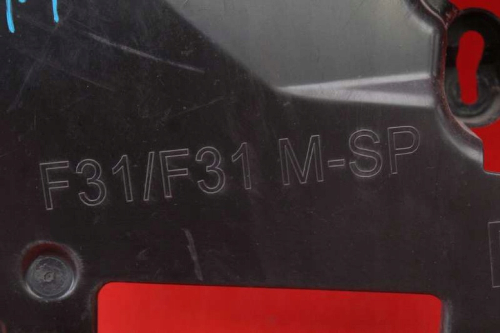 bumper bracket right rear part 7260464 BMW F31 11-16