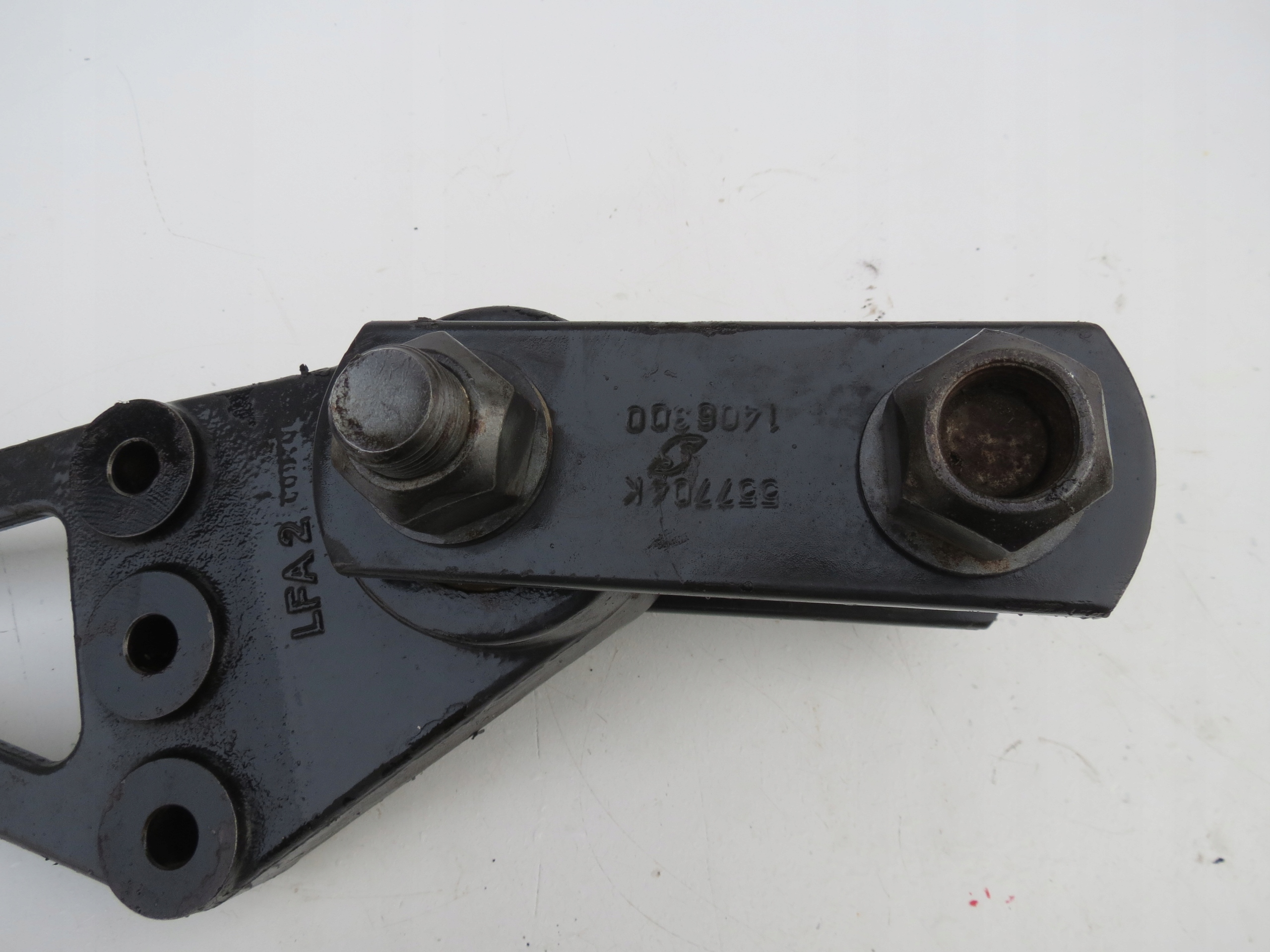 staffa Supporto RESORA RENAULT MAGNUM