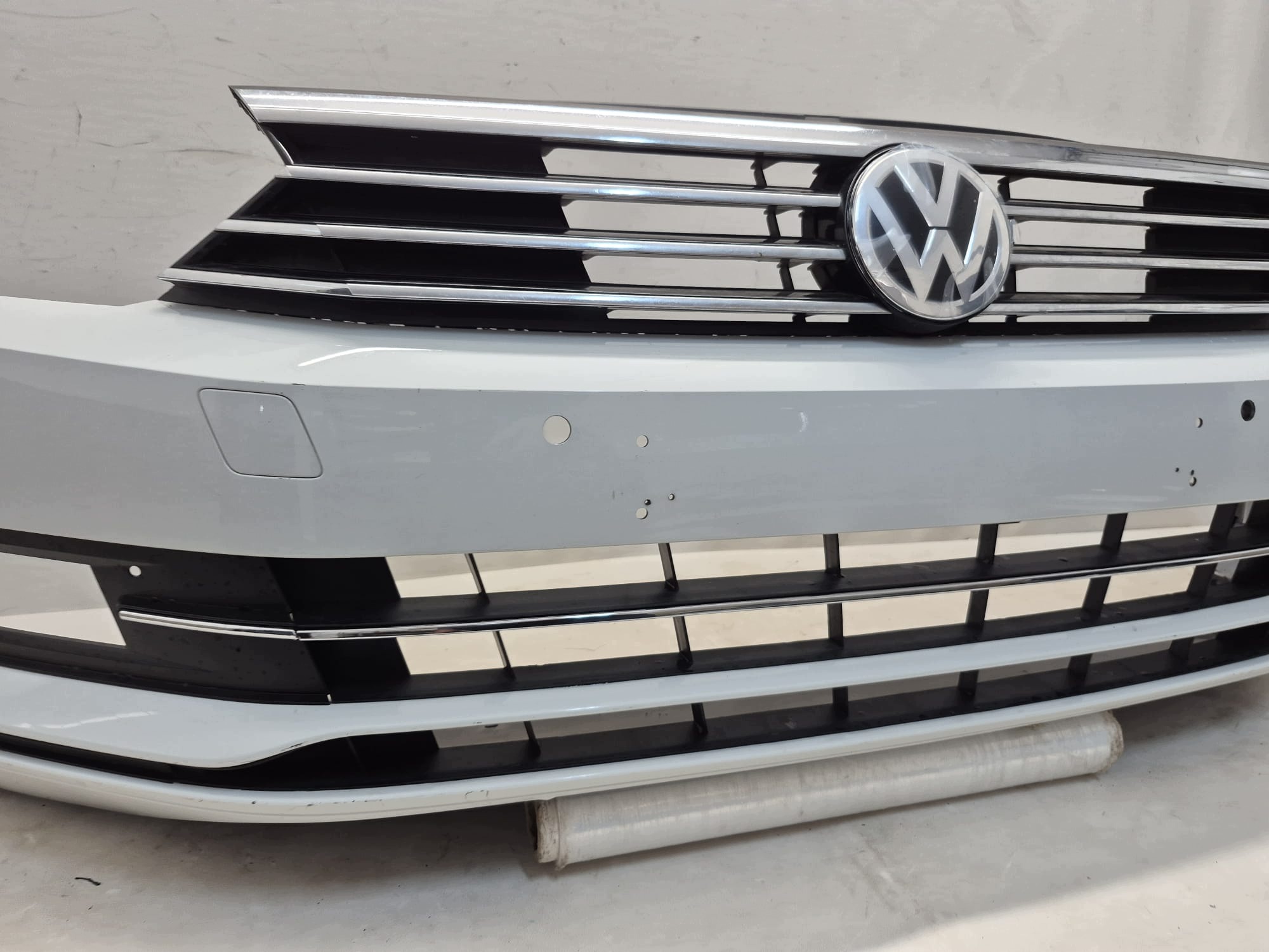 VW PASSAT B8 14-19 bumper front front 4XPDC 3G0807221