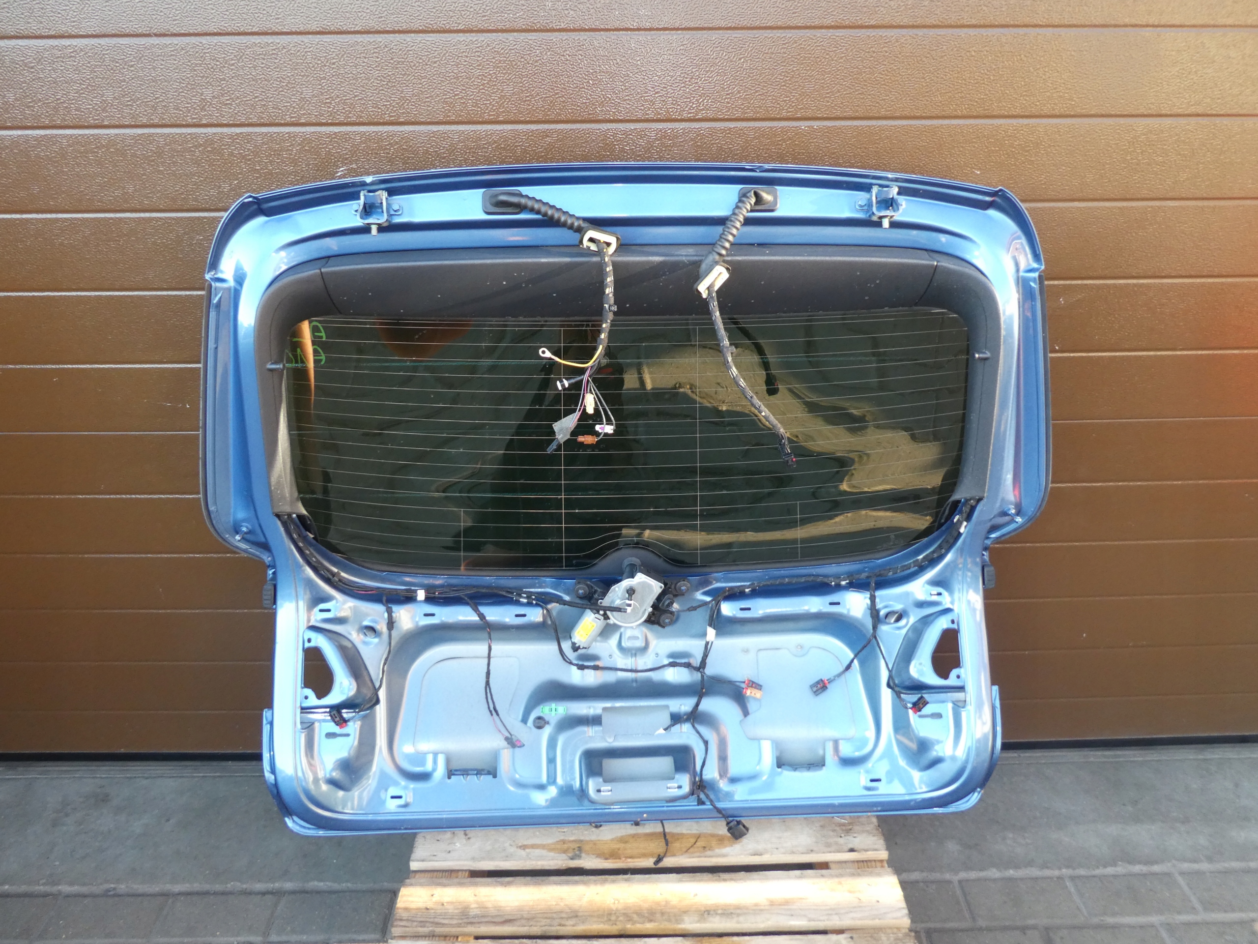 boot doors rear part VW TIGUAN and complete
