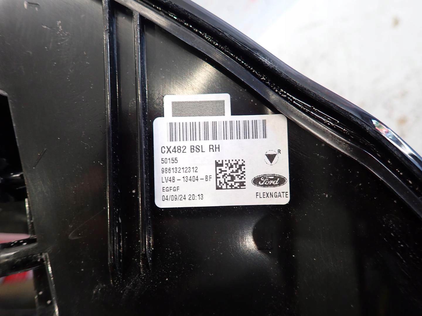 light rear part rear right FORD KUGA MK3 2019- LV4B-13404-BF