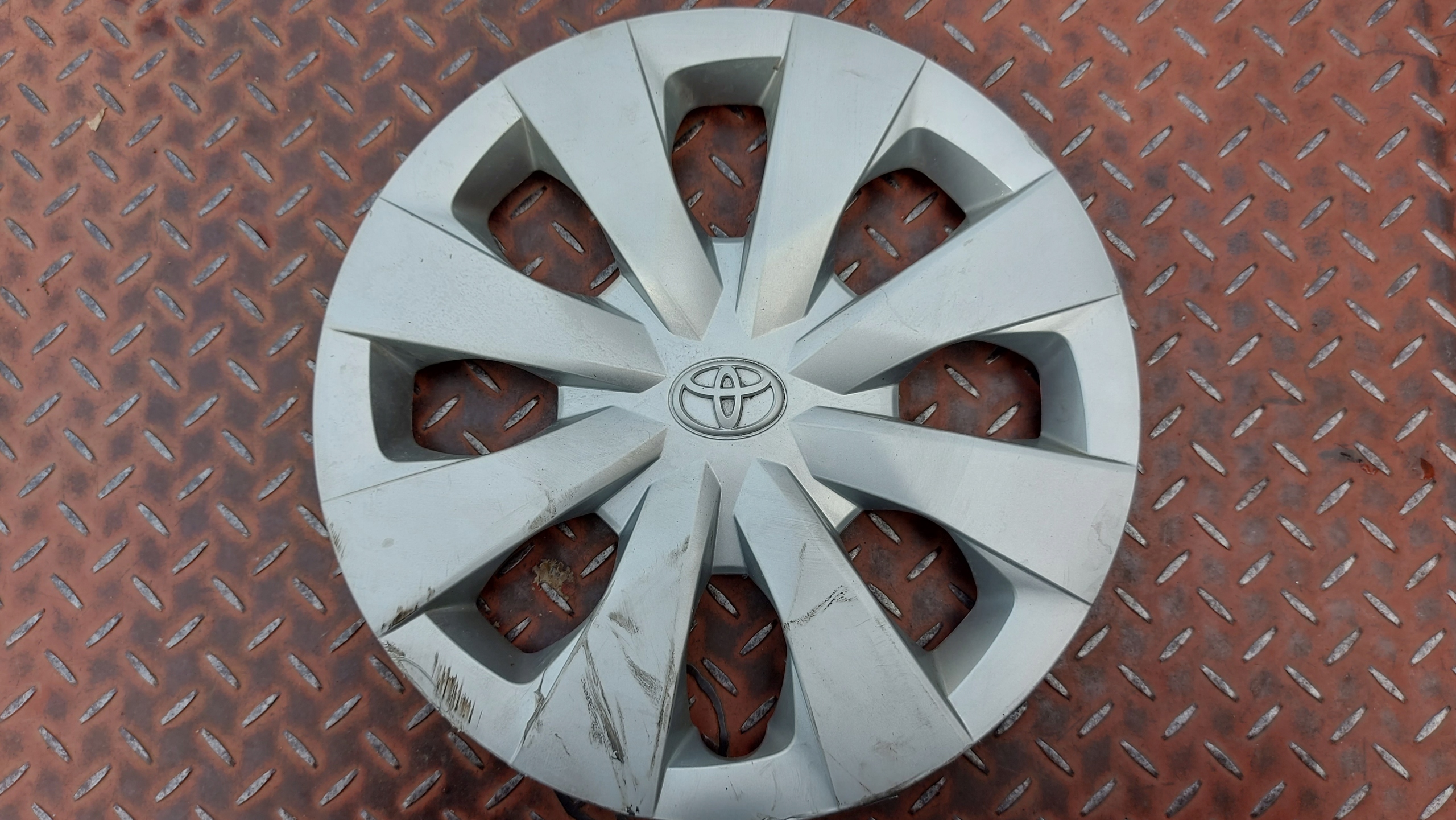 KOŁPAK 15" TOYOTA AURIS COROLLA
