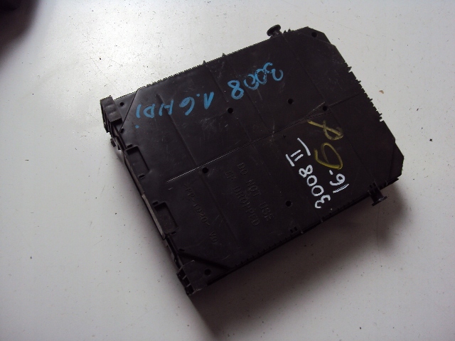 MODUŁ SKRZYNKA BSI PEUGOT 3008 II 208 II 2016- Numer katalogowy części 9832881380