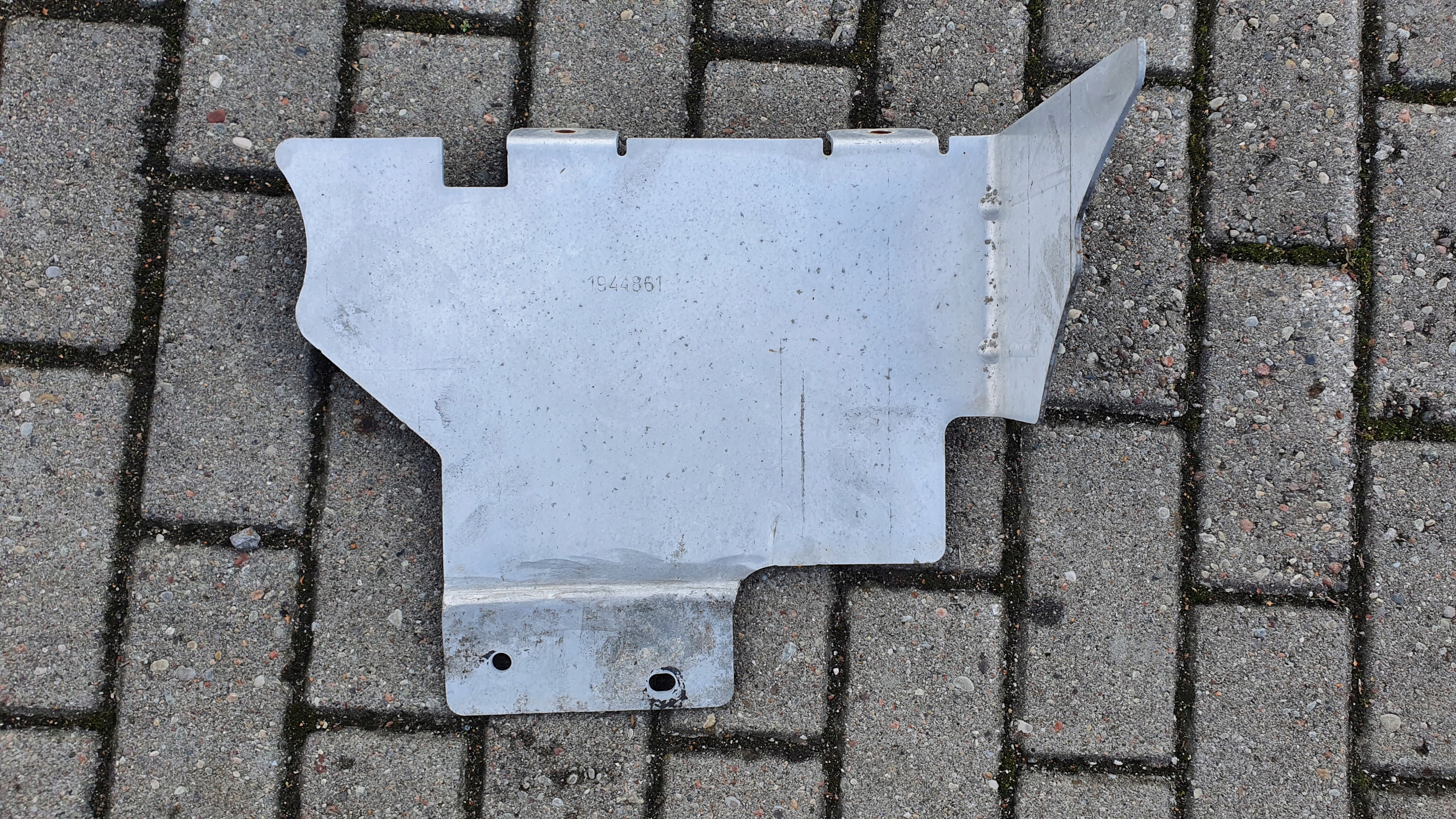 1944861 - Крепление кронштейн глушителя каталитический нейтрализатор Scania R