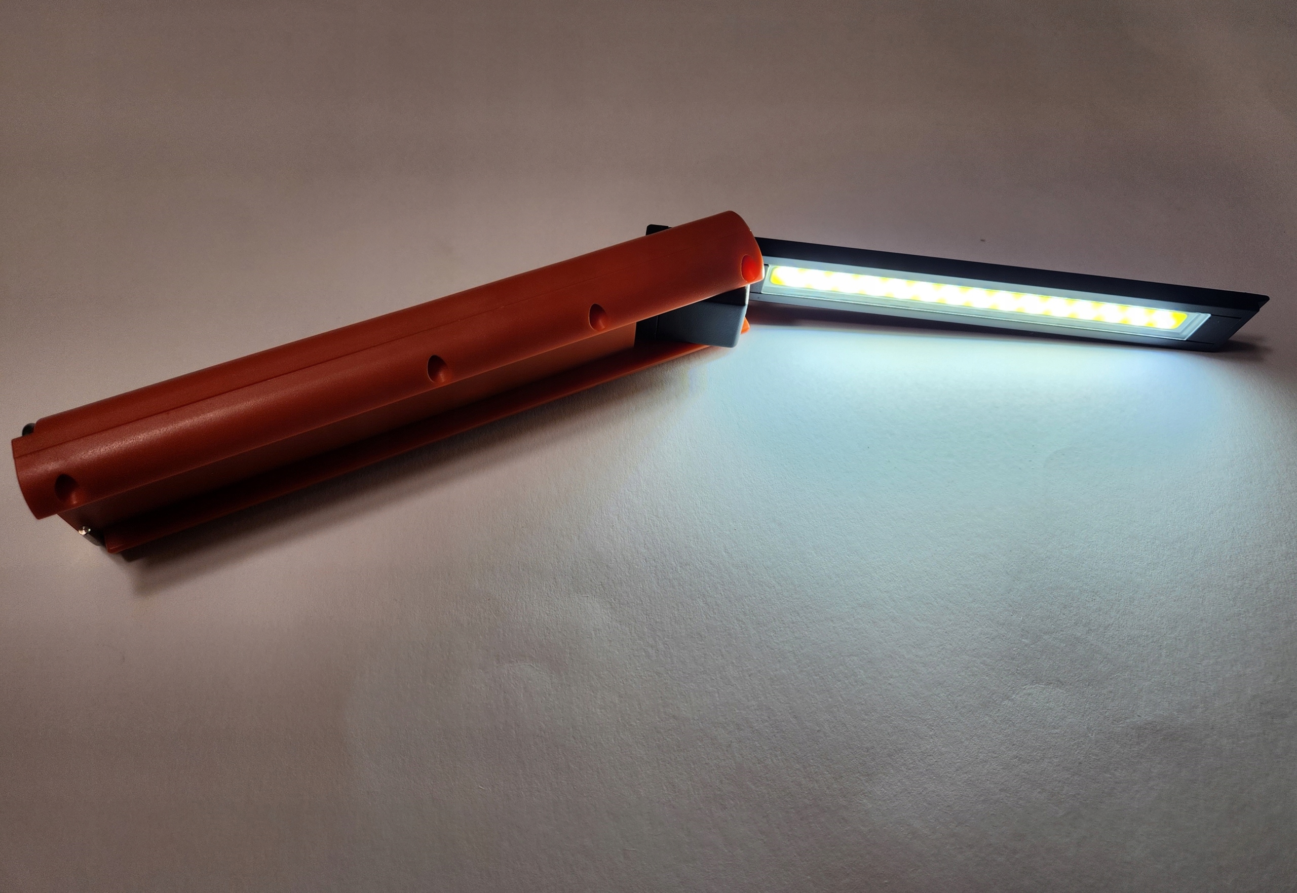 Baterka Usb-c rozkladací meč Berner Lux Slim 2v1