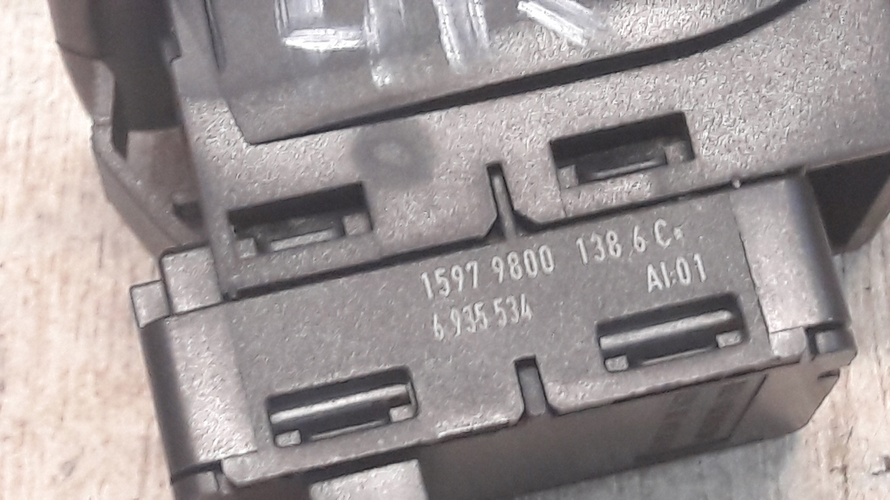 6935534 Przelacznik szyby lewy tyl BMW E90 E91 Numer katalogowy części 6935534