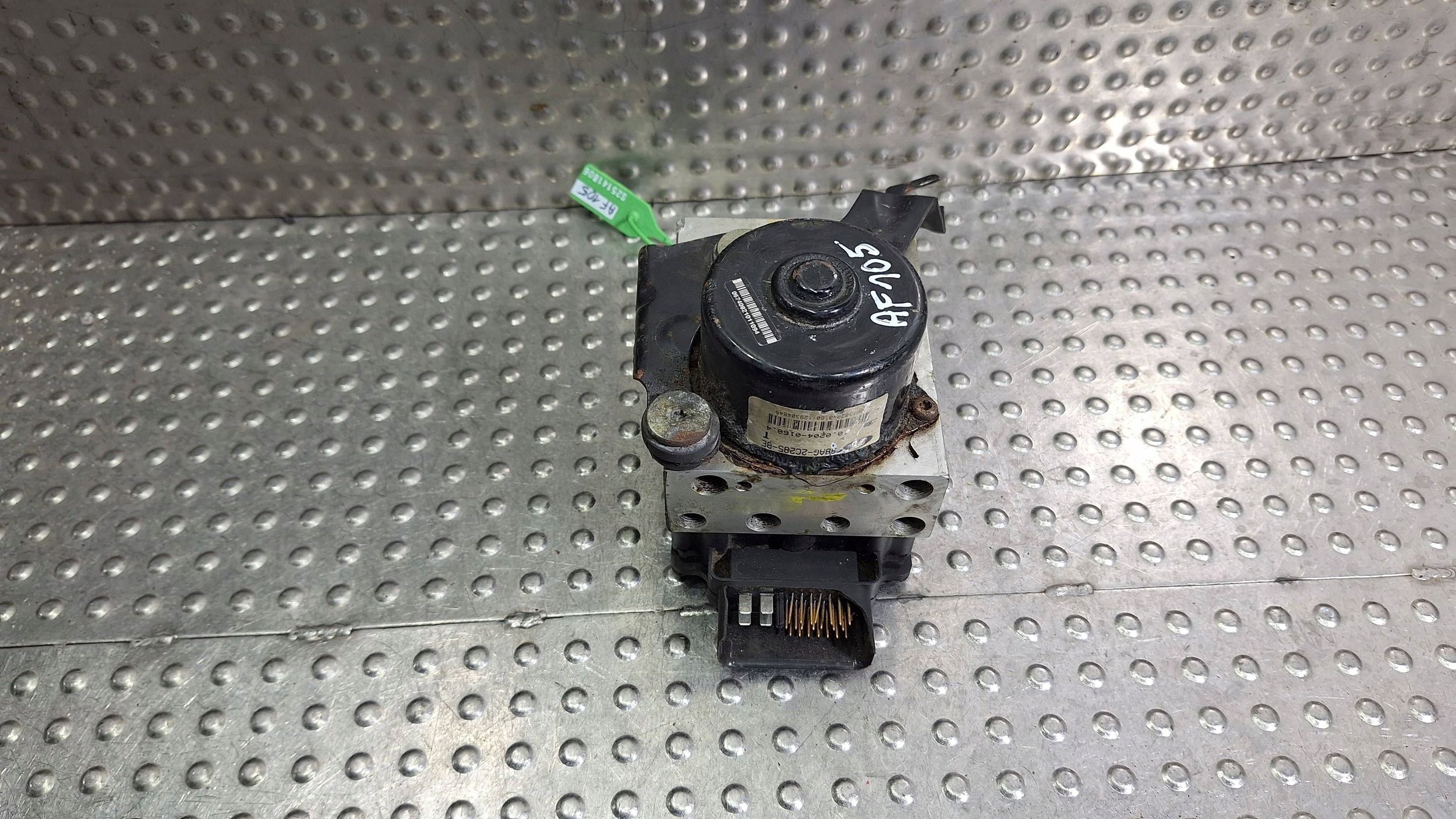 pump control unit ABS 10.0948-0102.3 98AG-2C285-BE FORD FOCUS MK1