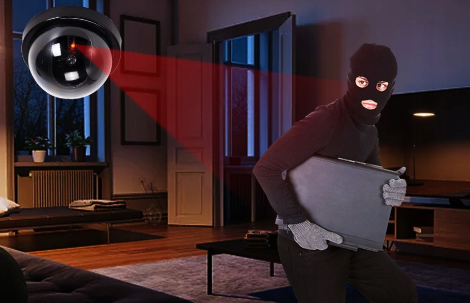 KAMERA ATRAPA KAMERY PRZEMYSŁOWEJ LED IR MONITORING KOPUŁKA NA ŚCIANĘ Kolor czarny