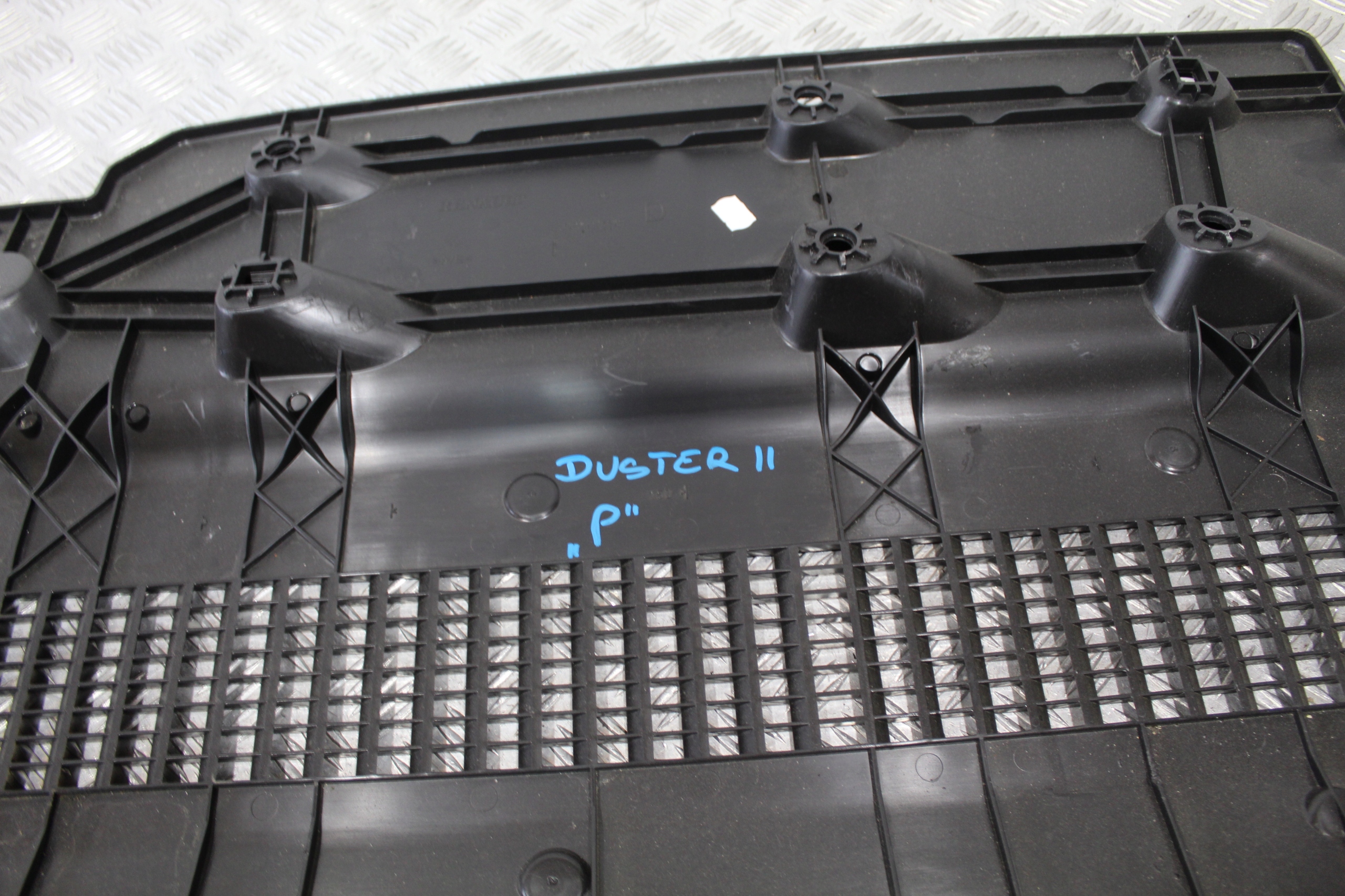 cover chassis right DACIA DUSTER II 2