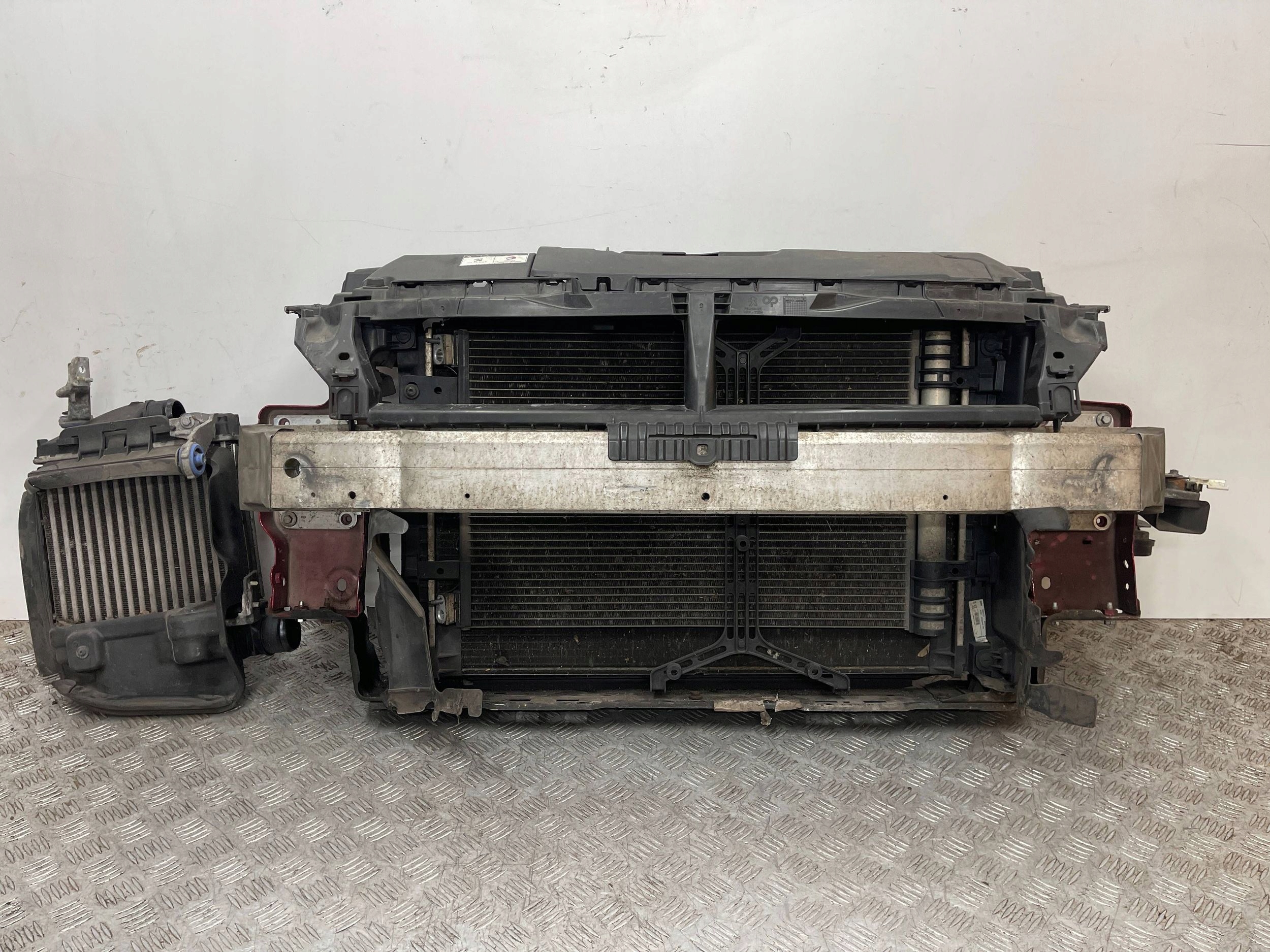 front body wall front pillar radiator sider Peugeot 308 T9 13- 1.6 THP