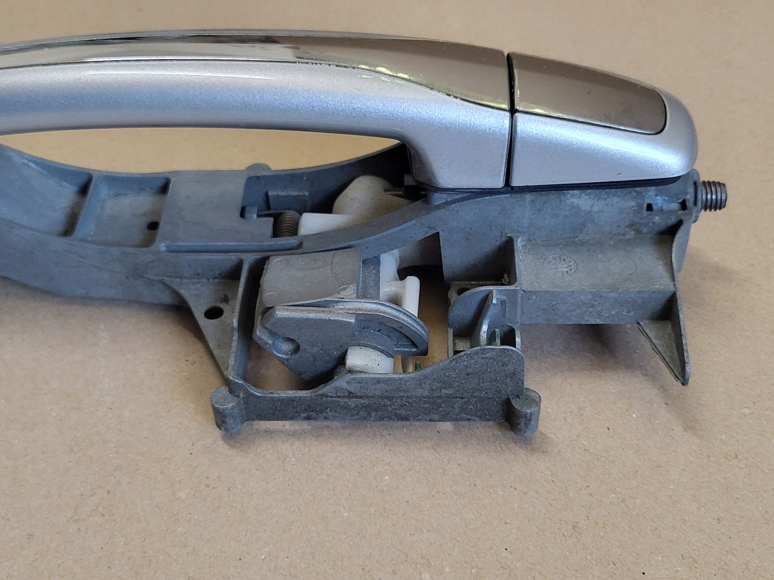 handle exterior support holder right front PEUGEOT 308 CITROEN OE EU
