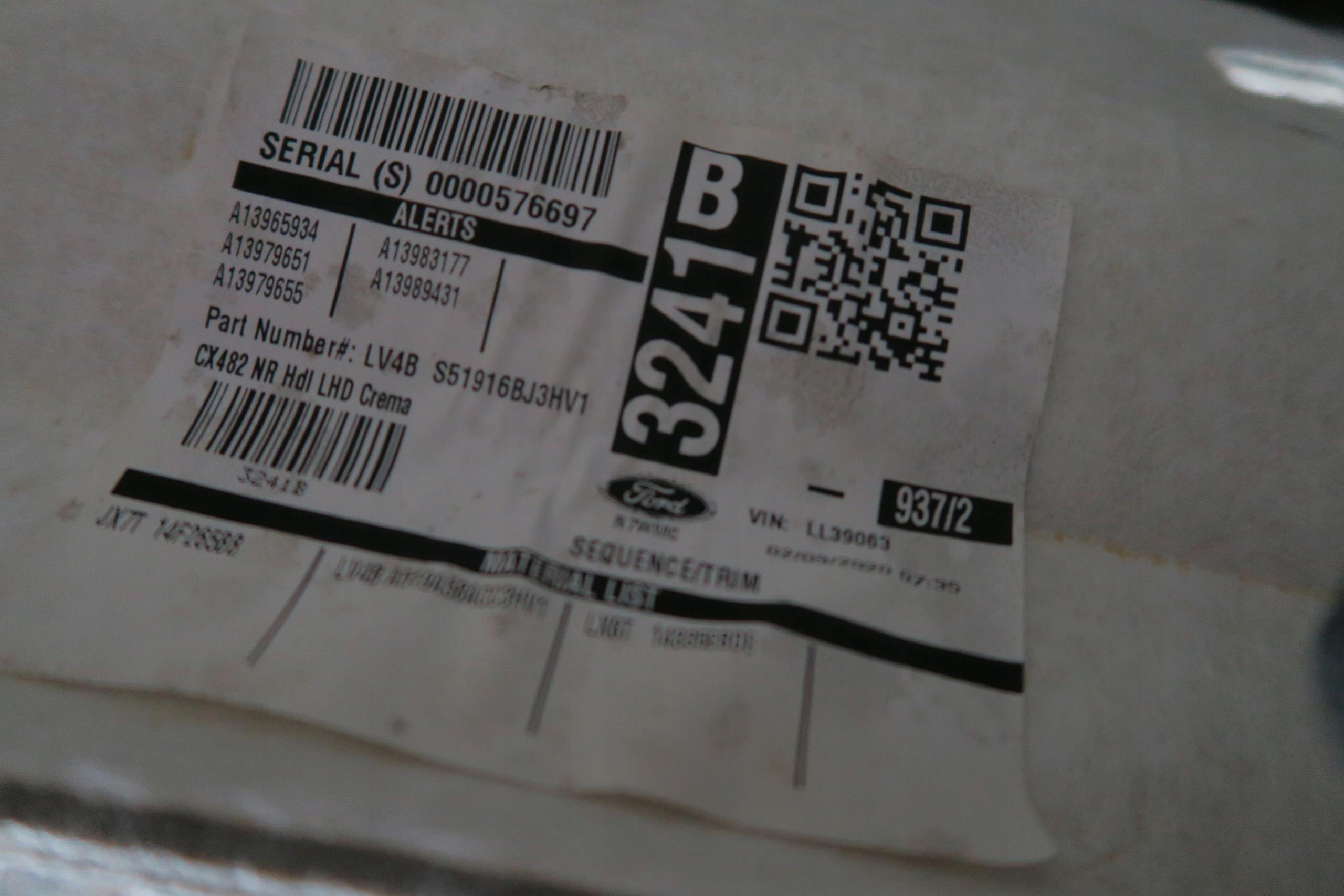 FORD KUGA MK3 SUFIT PODSUFITKA JASNA ESCAPE Typ samochodu 4x4/SUV