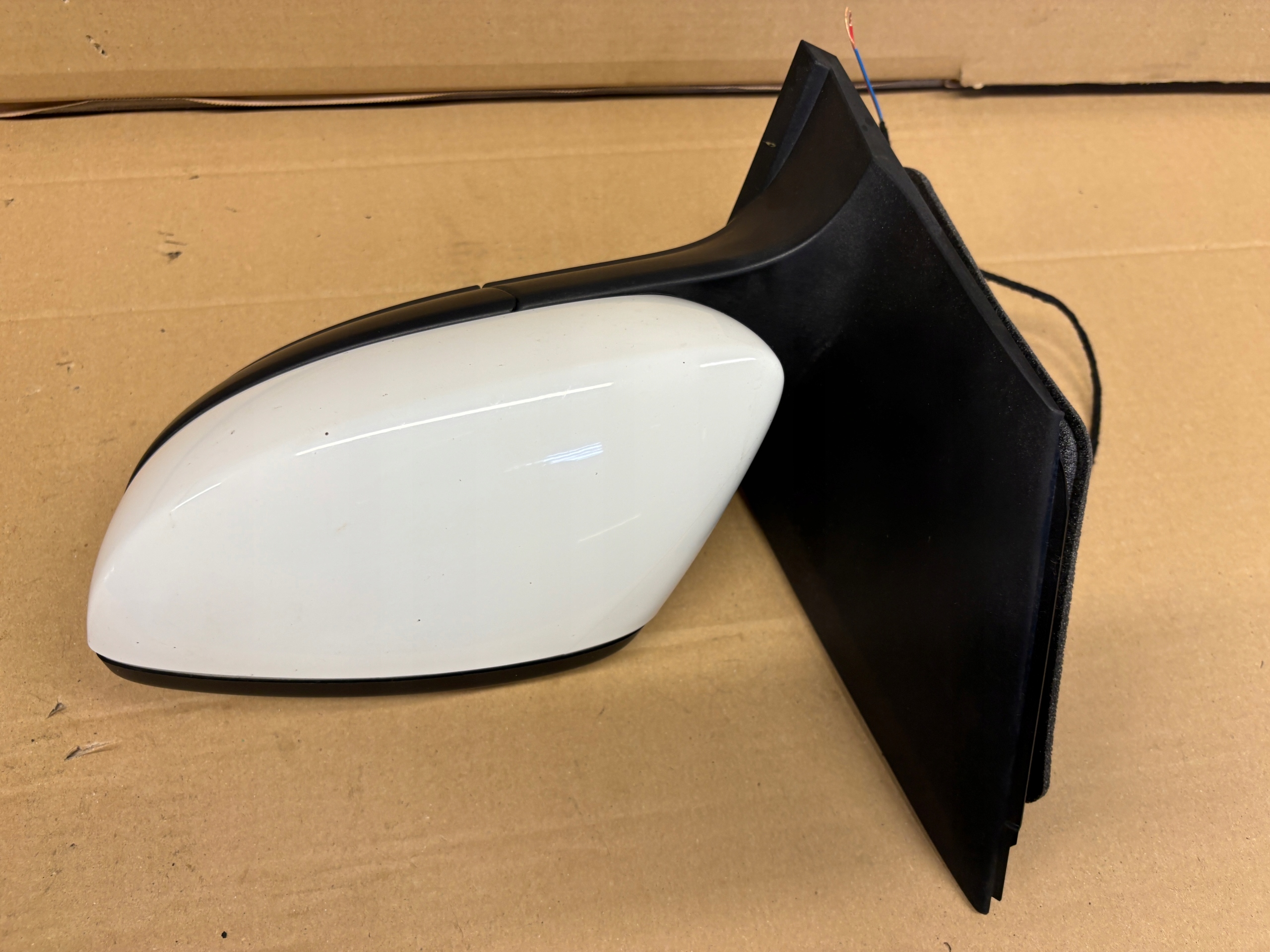VW UP mirror exterior 2+2 PIN LB9A EUROPA