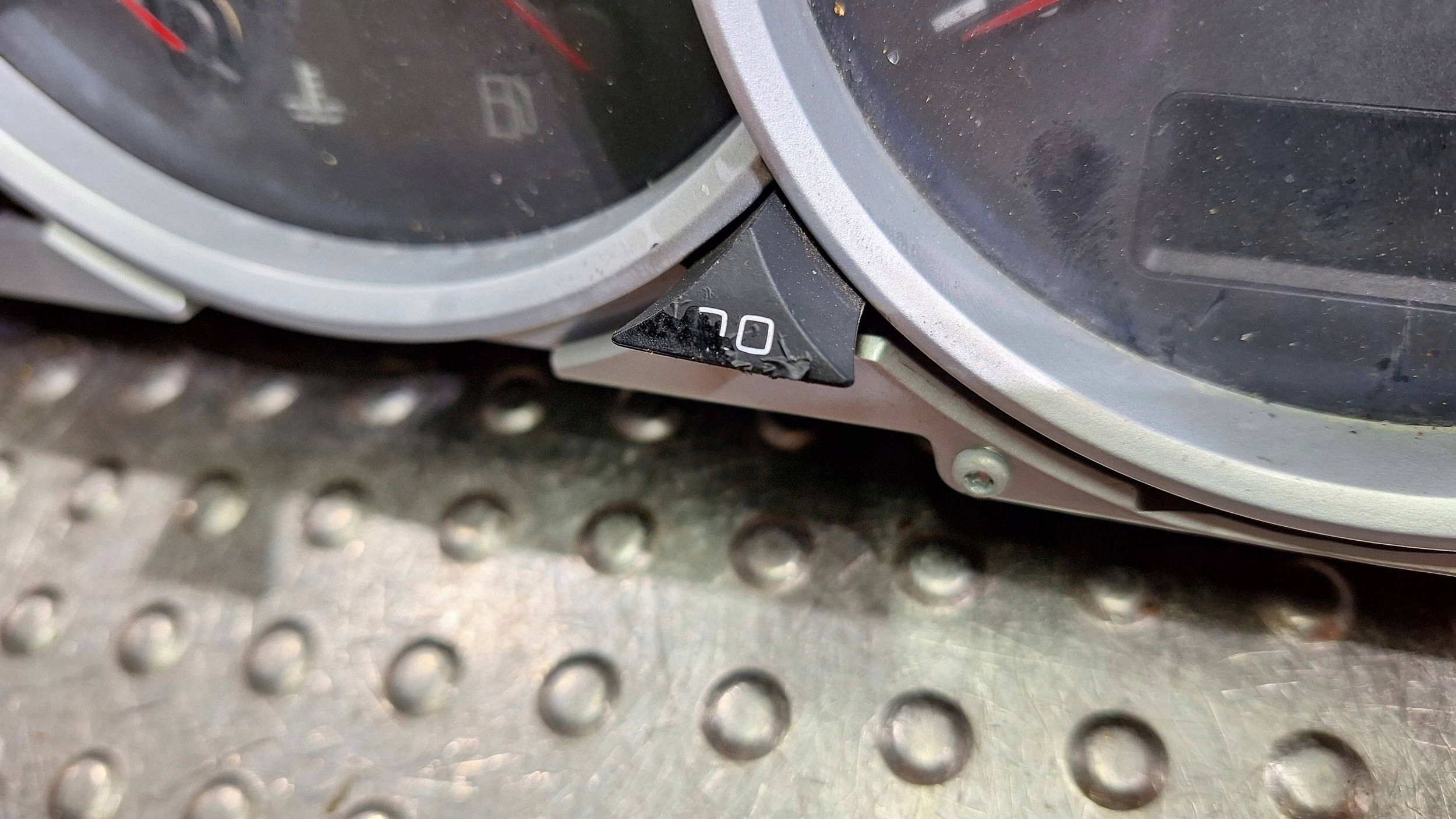 dials dials PREDKOSCIOMIERZ 7L5920875C PORSCHE CAYENNE and 7L5 4.8 V8
