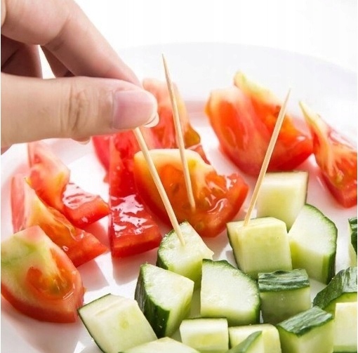 WYKAŁACZKI DREWNIANE W ETUI KORECZKI PIKERY W POJEMNIKU 80 SZT ZESTAW Marka bez marki