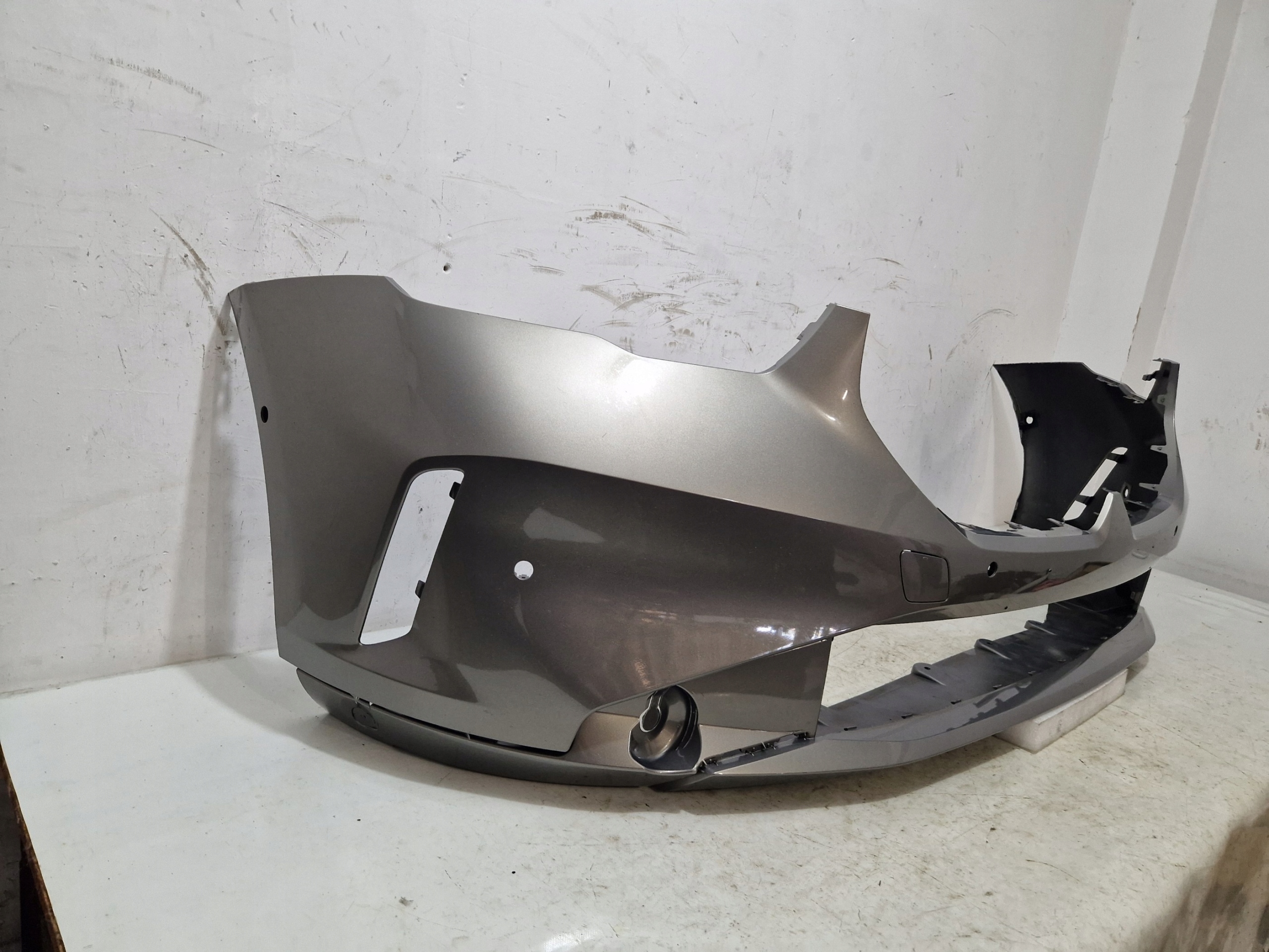 * BMW 5 G60 G61 9883904 bumper front front ZWYKLY 9883904