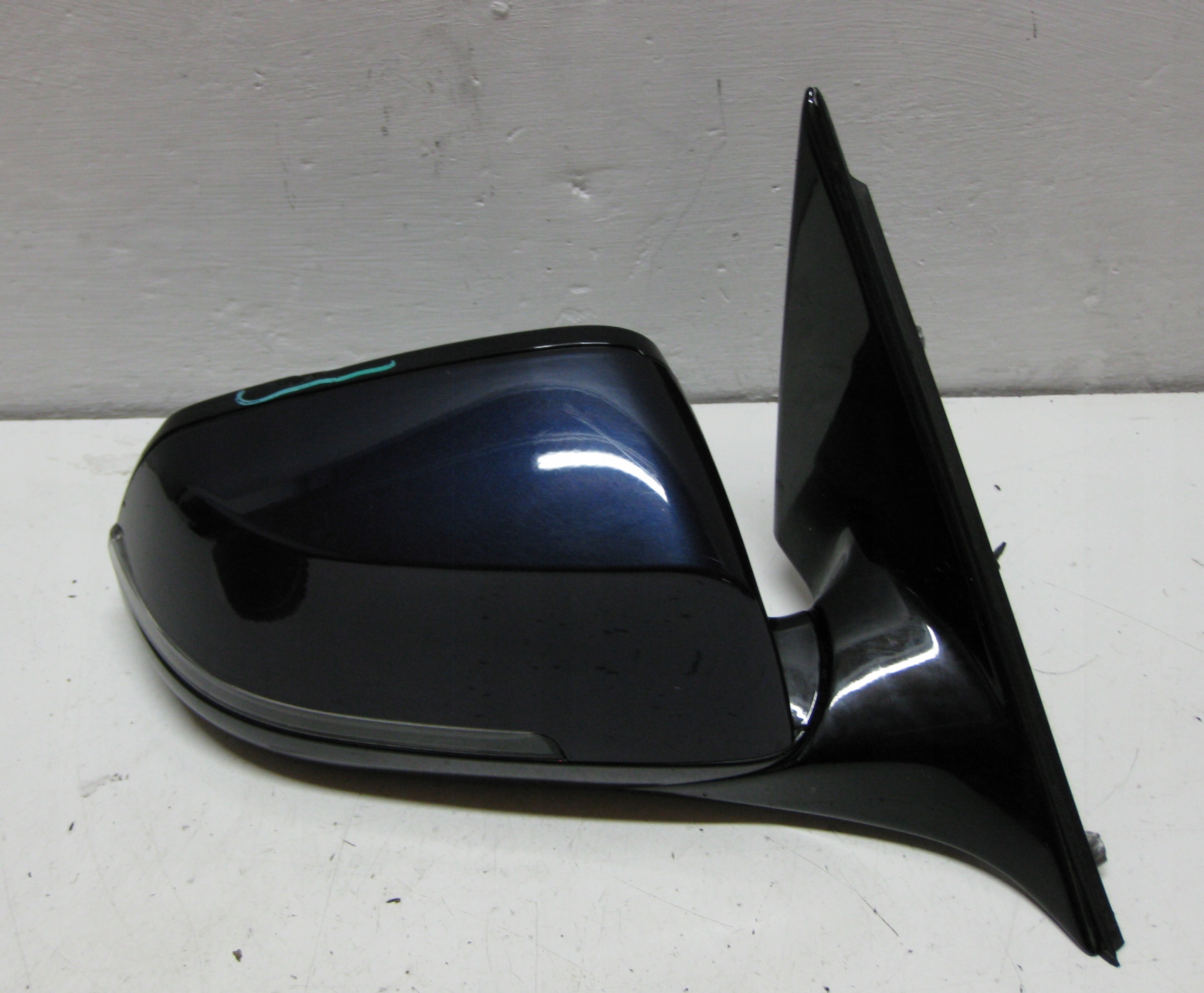 BMW F11 2.5 D 14R mirror right 5 PIN A89 EU