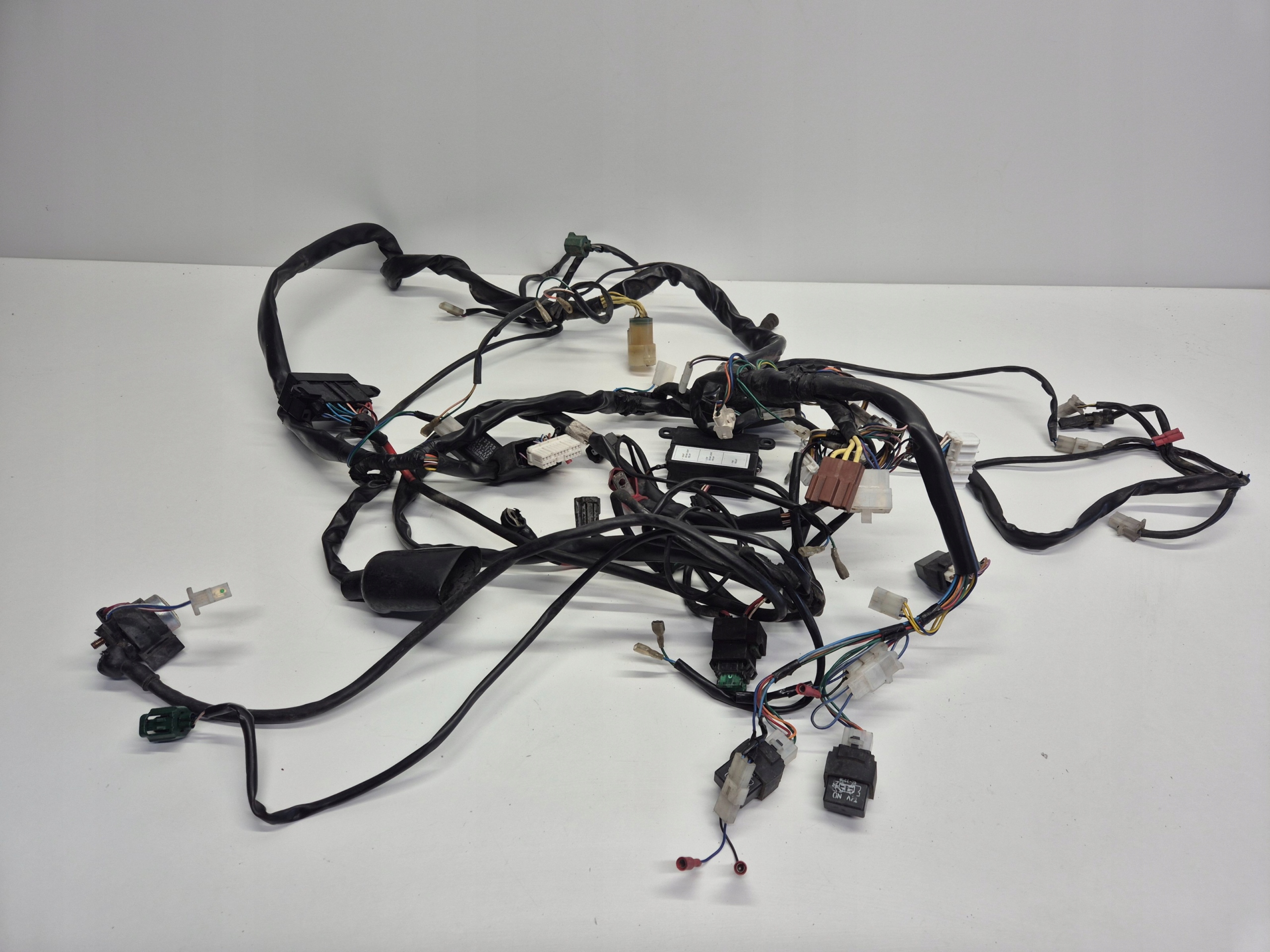 Aprilia RSV Mille 1000 (02) INSTALACJA WIĄZKA