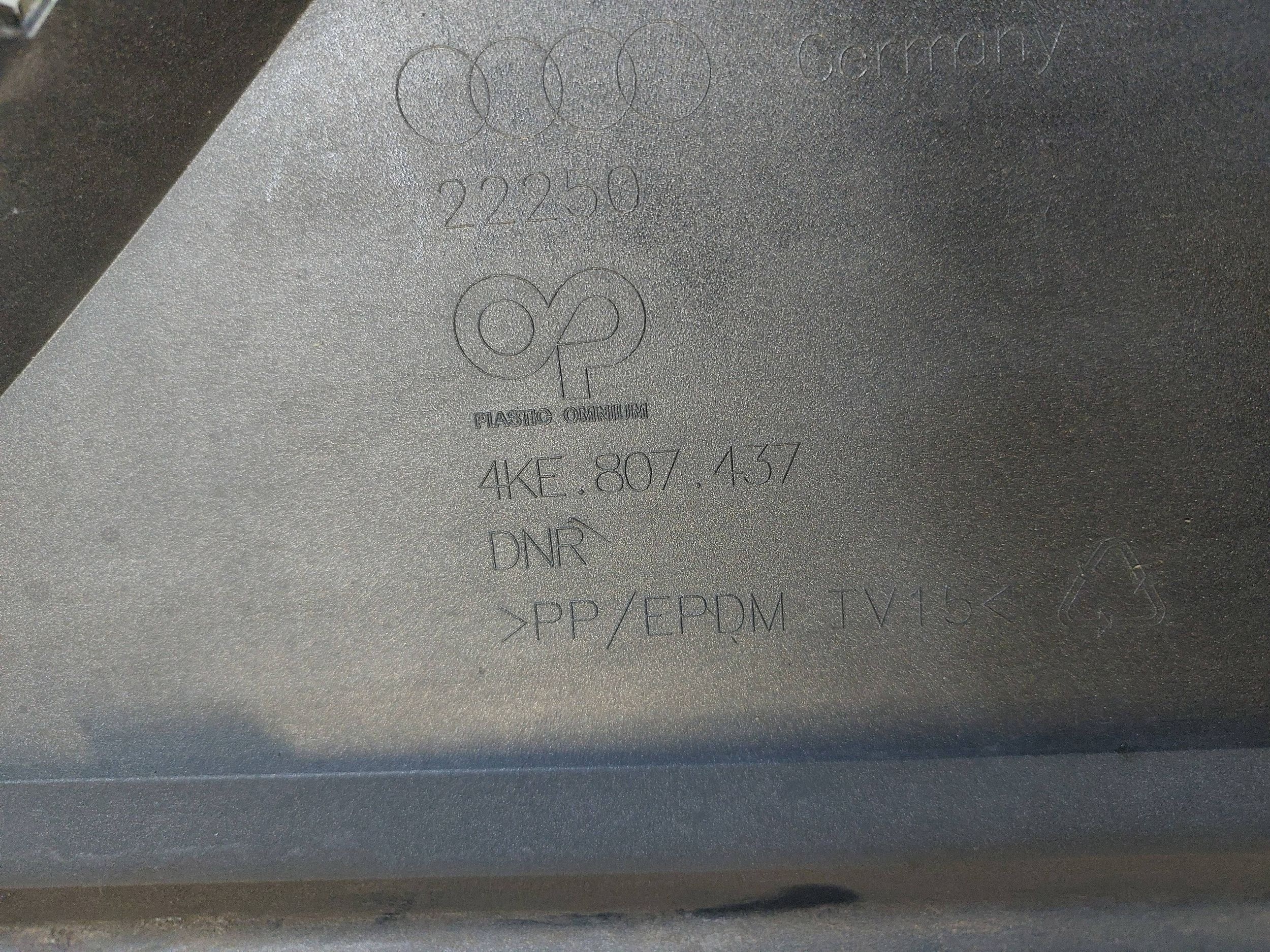 AUDI E-TRON 4KE S LINE 18r> bumper front front PDC washers 4KE807437