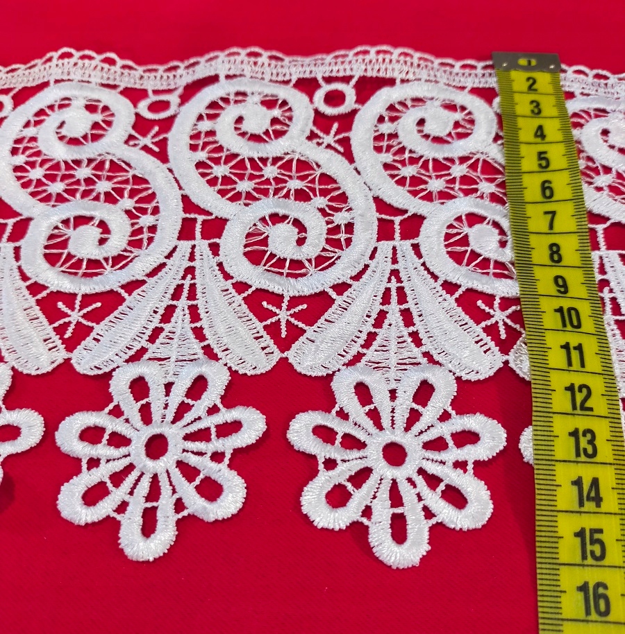 

Gipiura Koronka 15 cm Biała wzór 51
