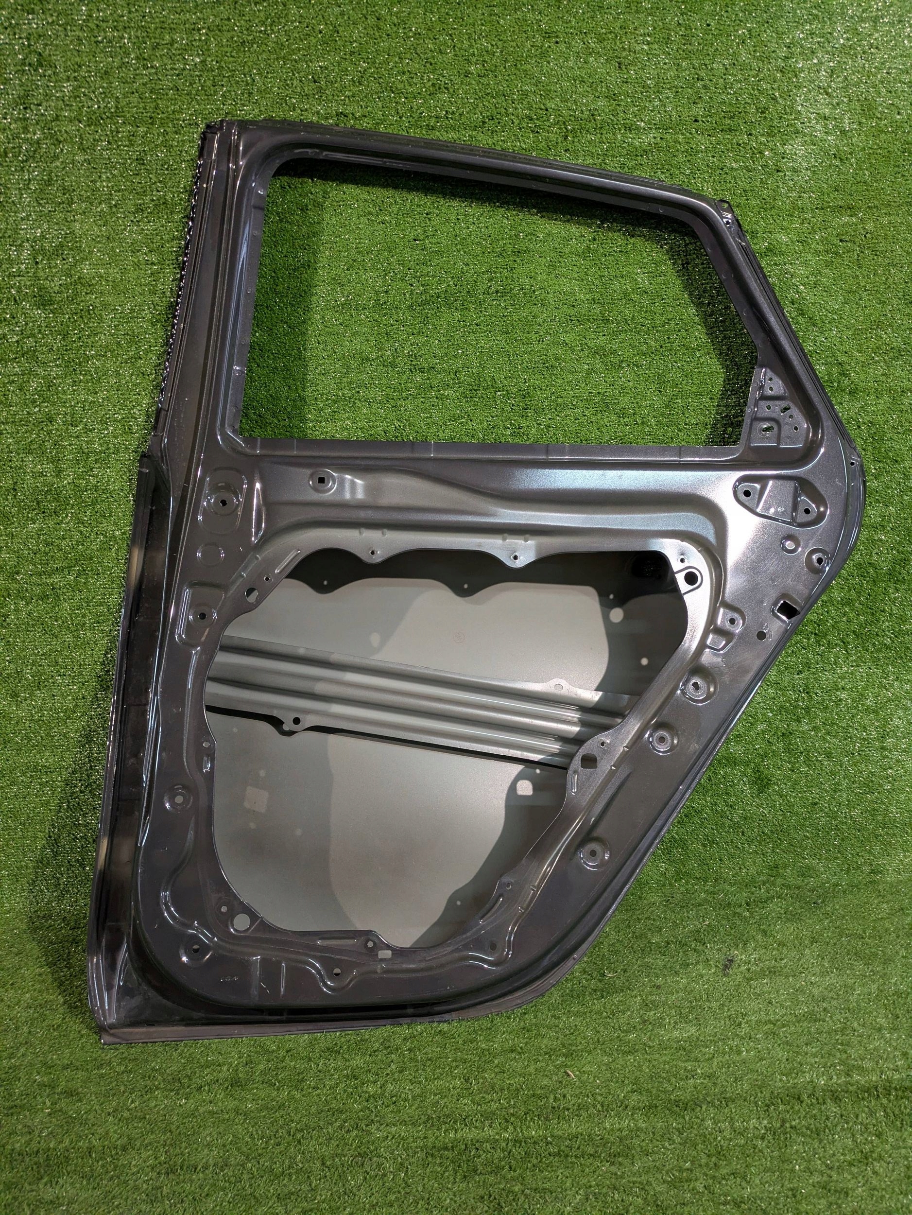 door rear. right right rear part KIA PROCEED III NR.4053