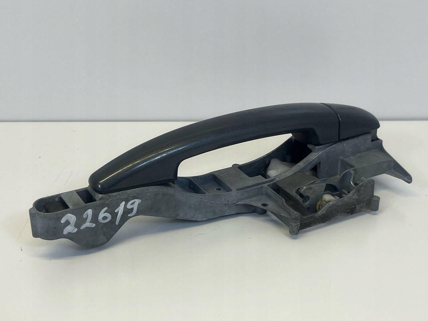 handle exterior door front right side Peugeot 208 2015
