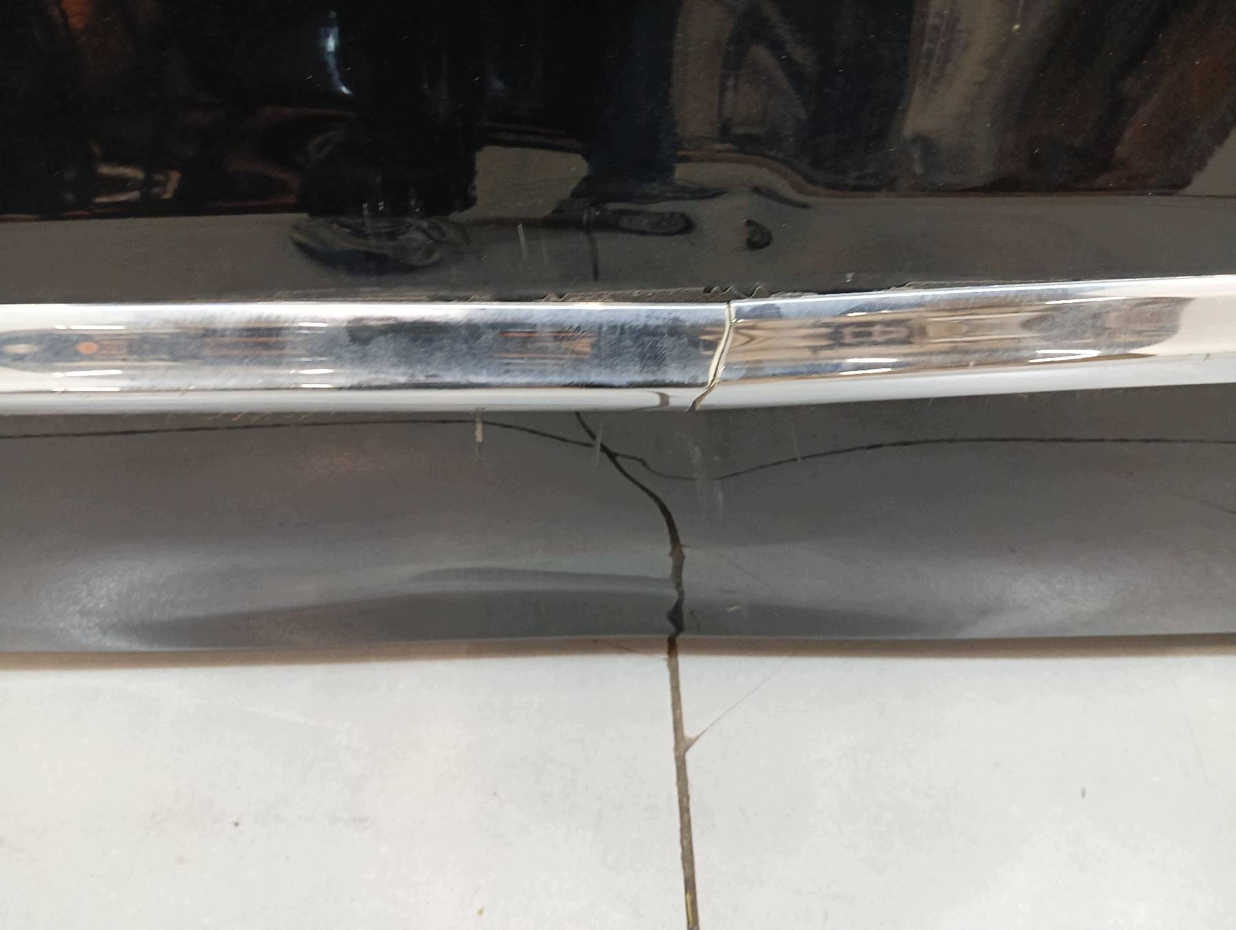 door left rear part black, LONG Lincoln Navigator IV (2017-2024)
