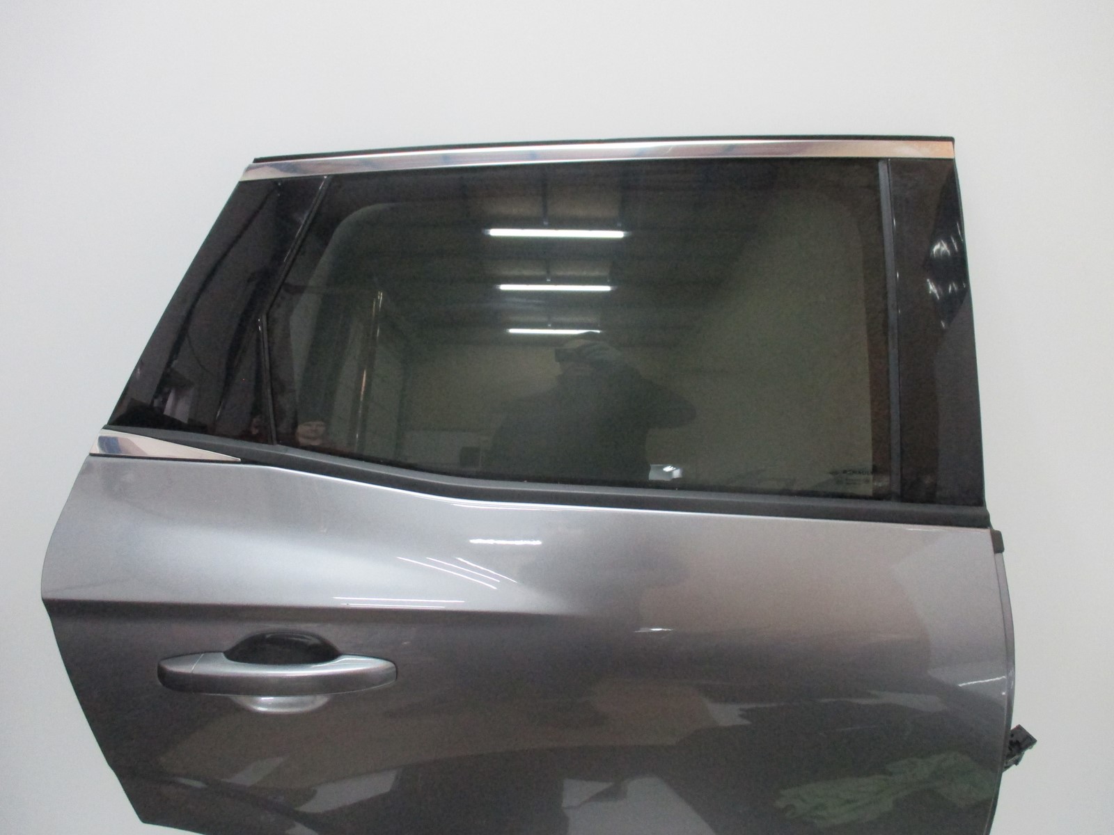 door right rear. RENAULT AUSTRAL 22R