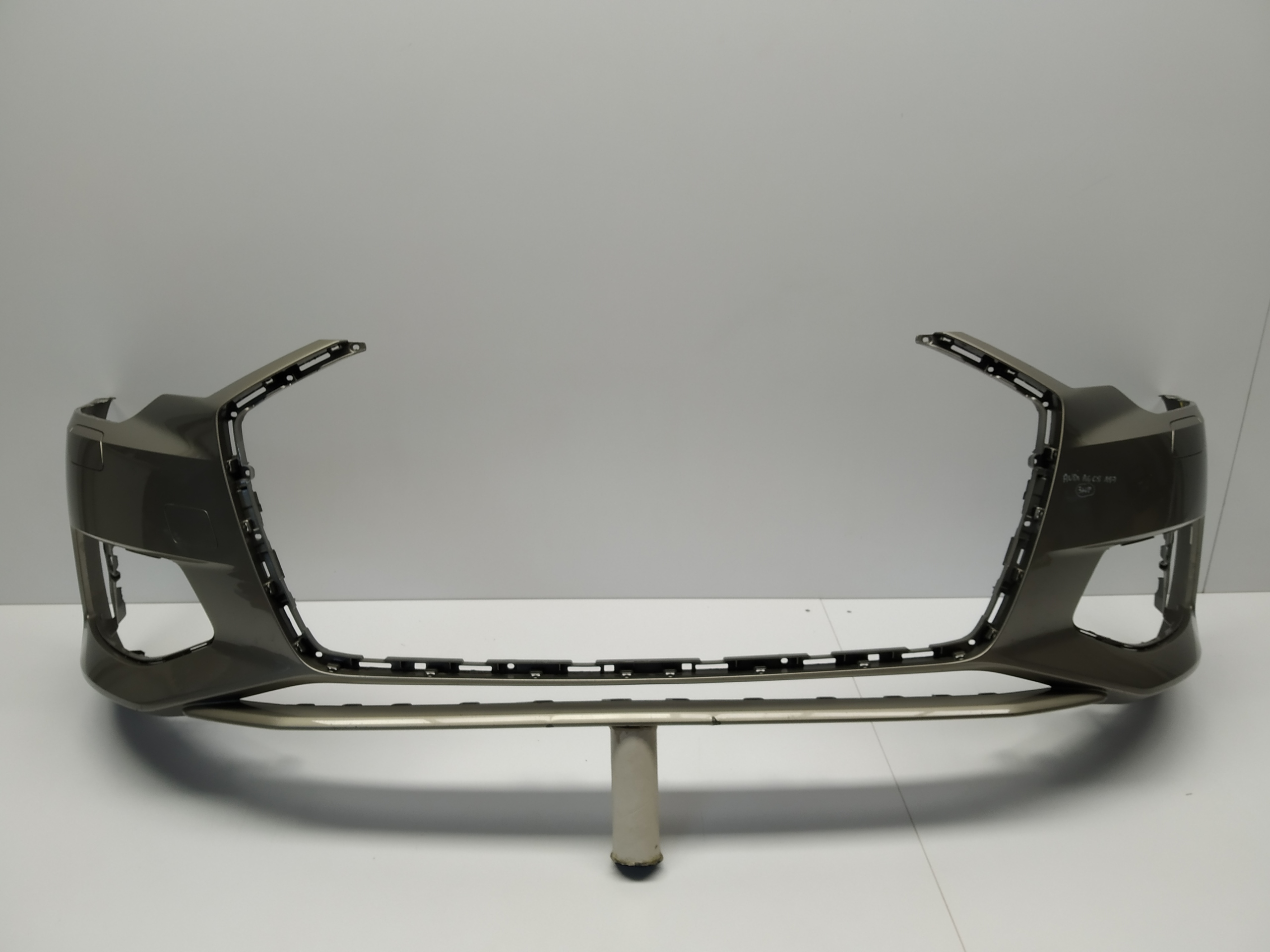 18+ Audi A6 C8 bumper front below washers and PDC without pekniec 4k0