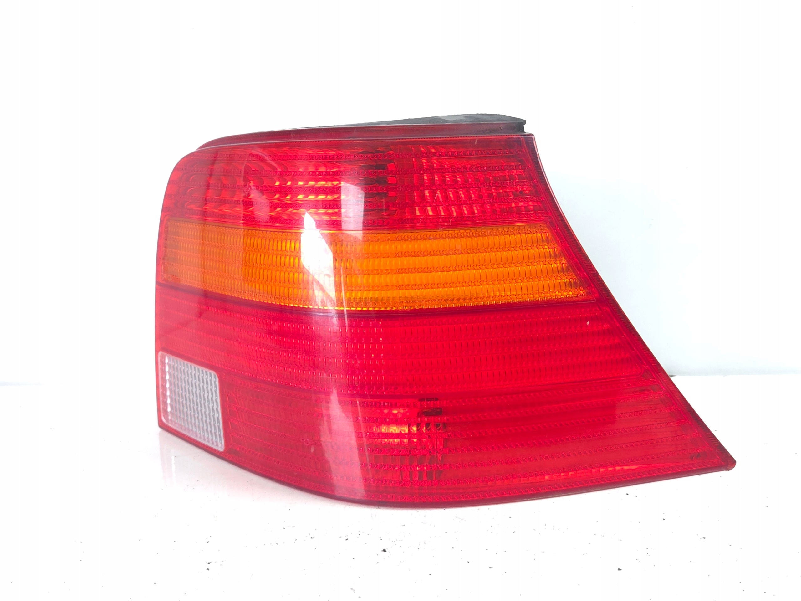 VW GOLF IV HB light right rear part