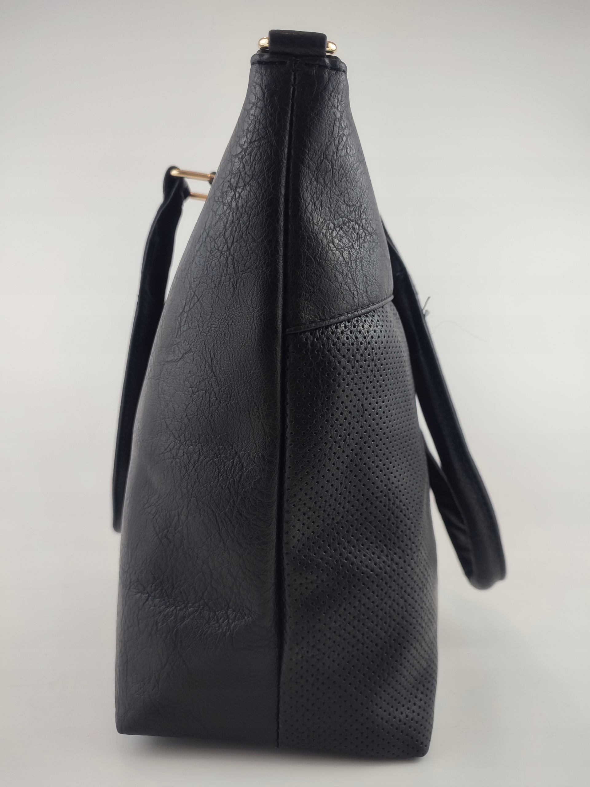 TOREBKA DAMSKA NA RAMIĘ , DO RĘKI - A4 Materiał dominujący skóra ekologiczna