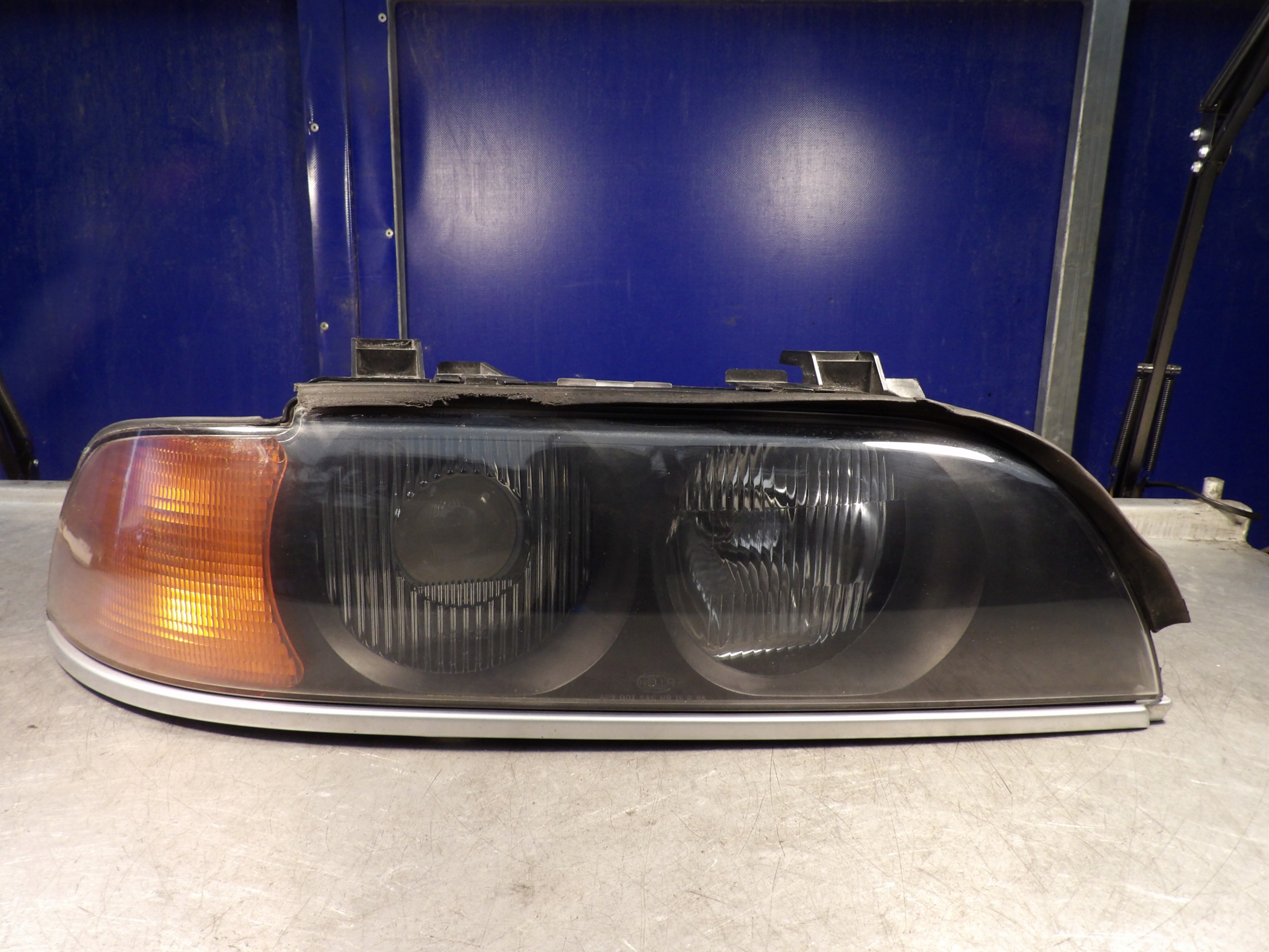 light PP BMW E39 530D xenon 8159306 154441119R3