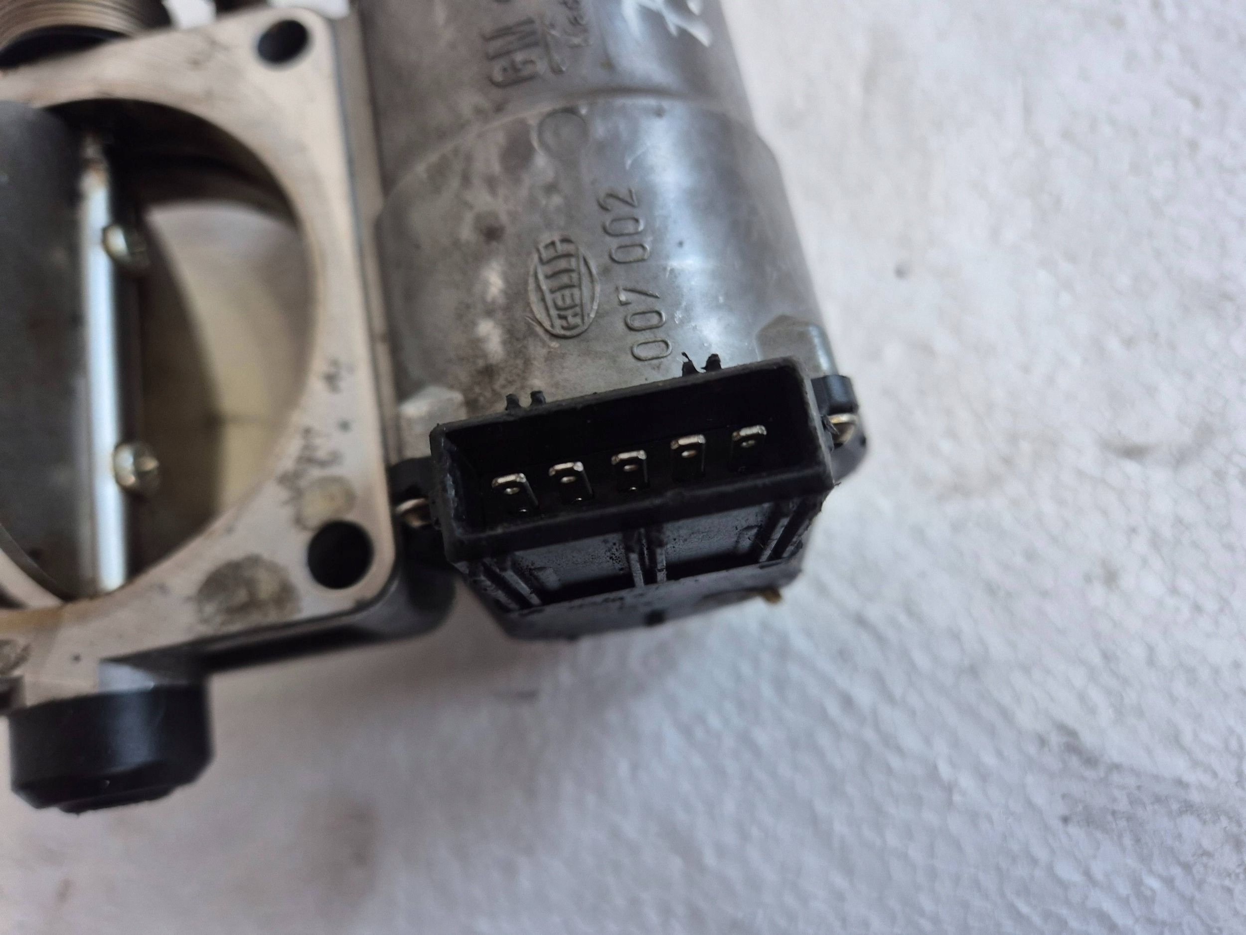 Valvola a farfalla 90410865 Opel Vectra B 2.5 B