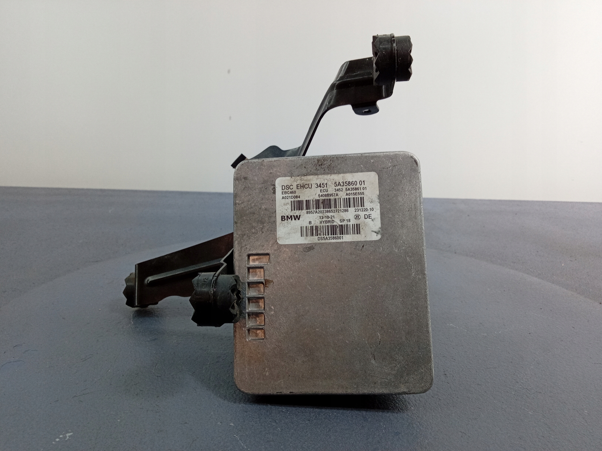 BMW X3 G01 G02 30i насос ABS 5A35860