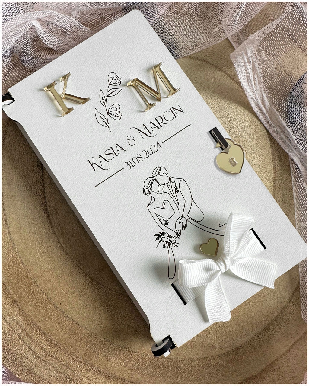 Pudełko na pieniądze Pamiątka ŚLUB WESELE drewniane życzenia PREZENT GRAWER Marka inny