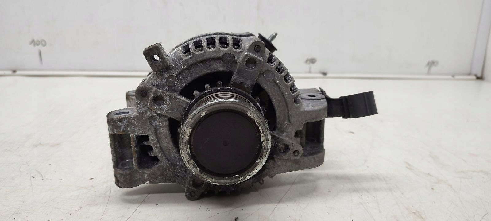 Alternator Toyota Avensis T27 2,2 D4D