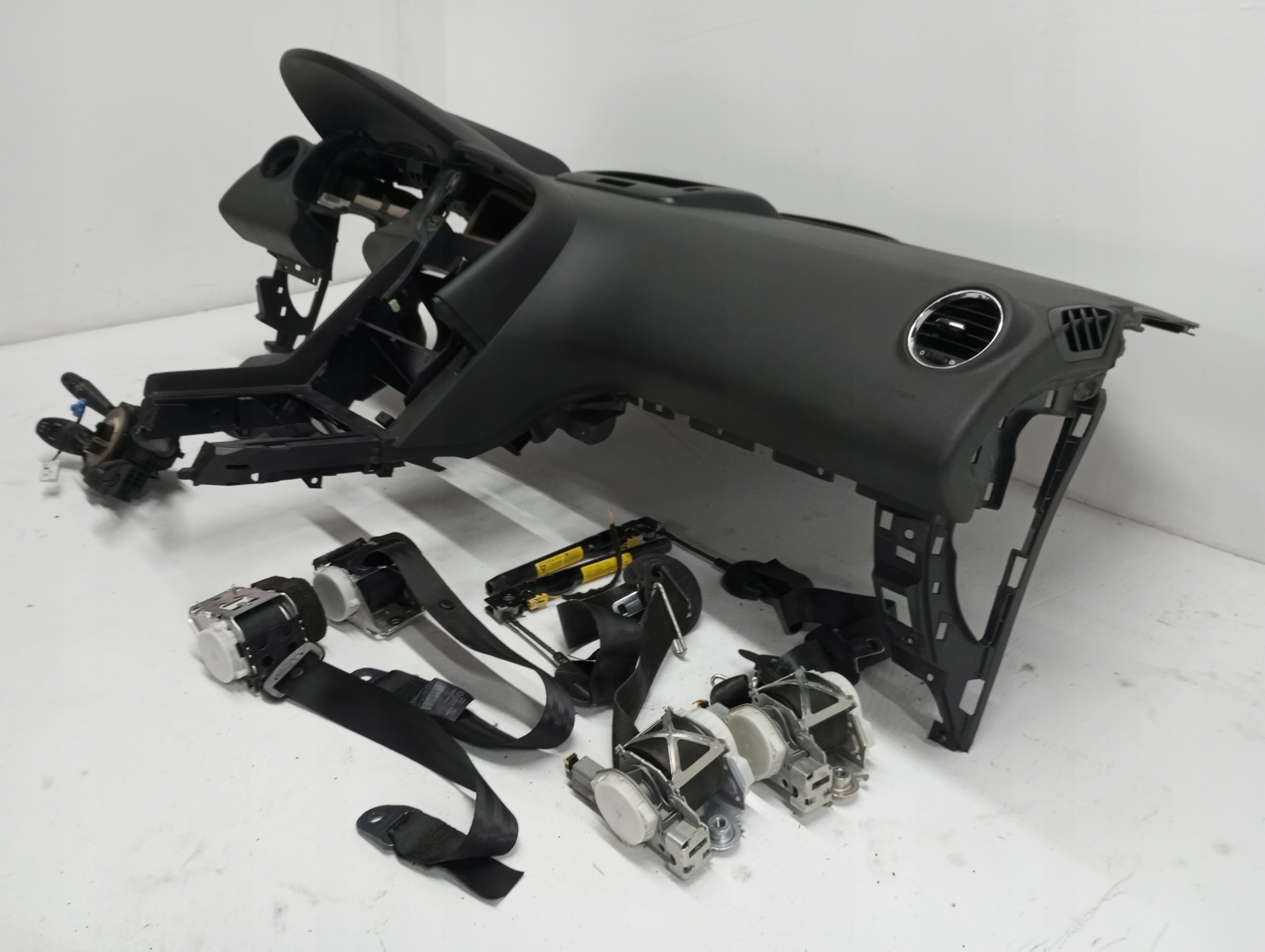 dashboard PEUGEOT 3008 and HEAD UP