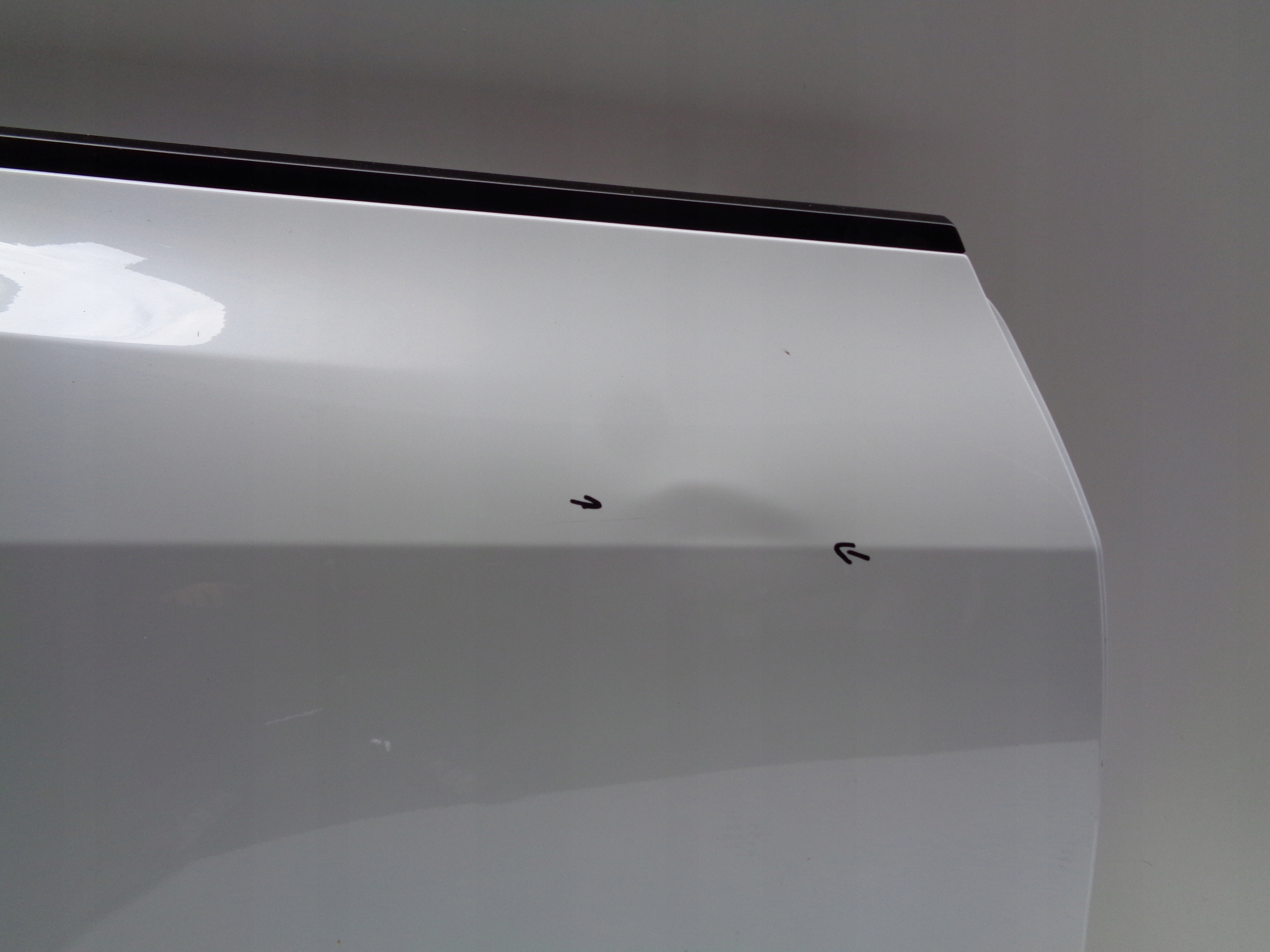 door right rear. TESLA MODEL Y NR 46447