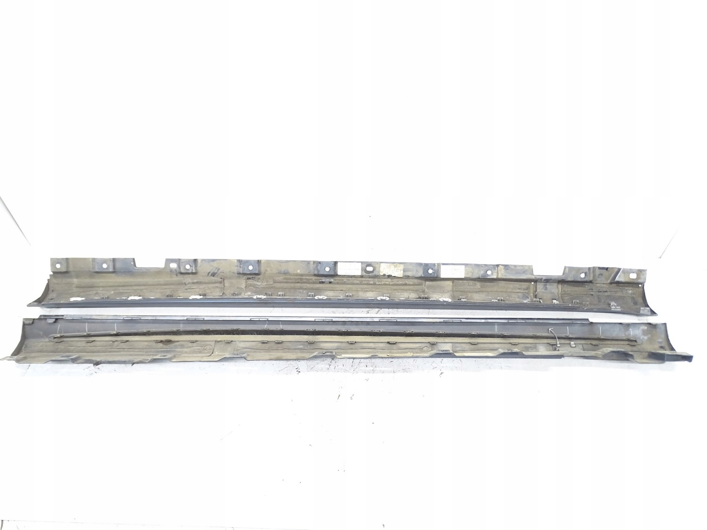 cap moulding threshold left MERCEDES S W222 13- LONG AMG 792 A2226902140