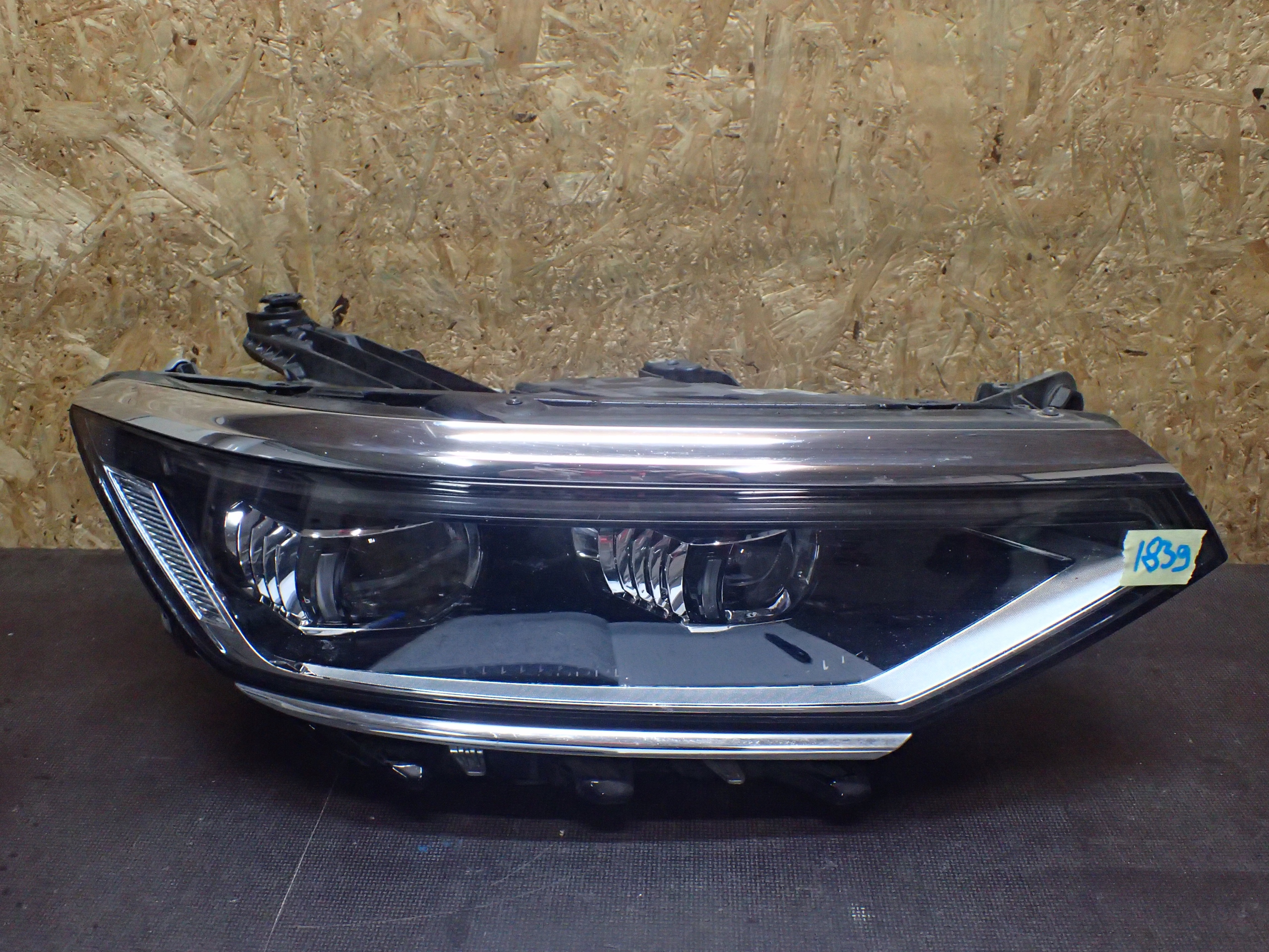 light front right VW PASSAT B8 LIFT FULL LED