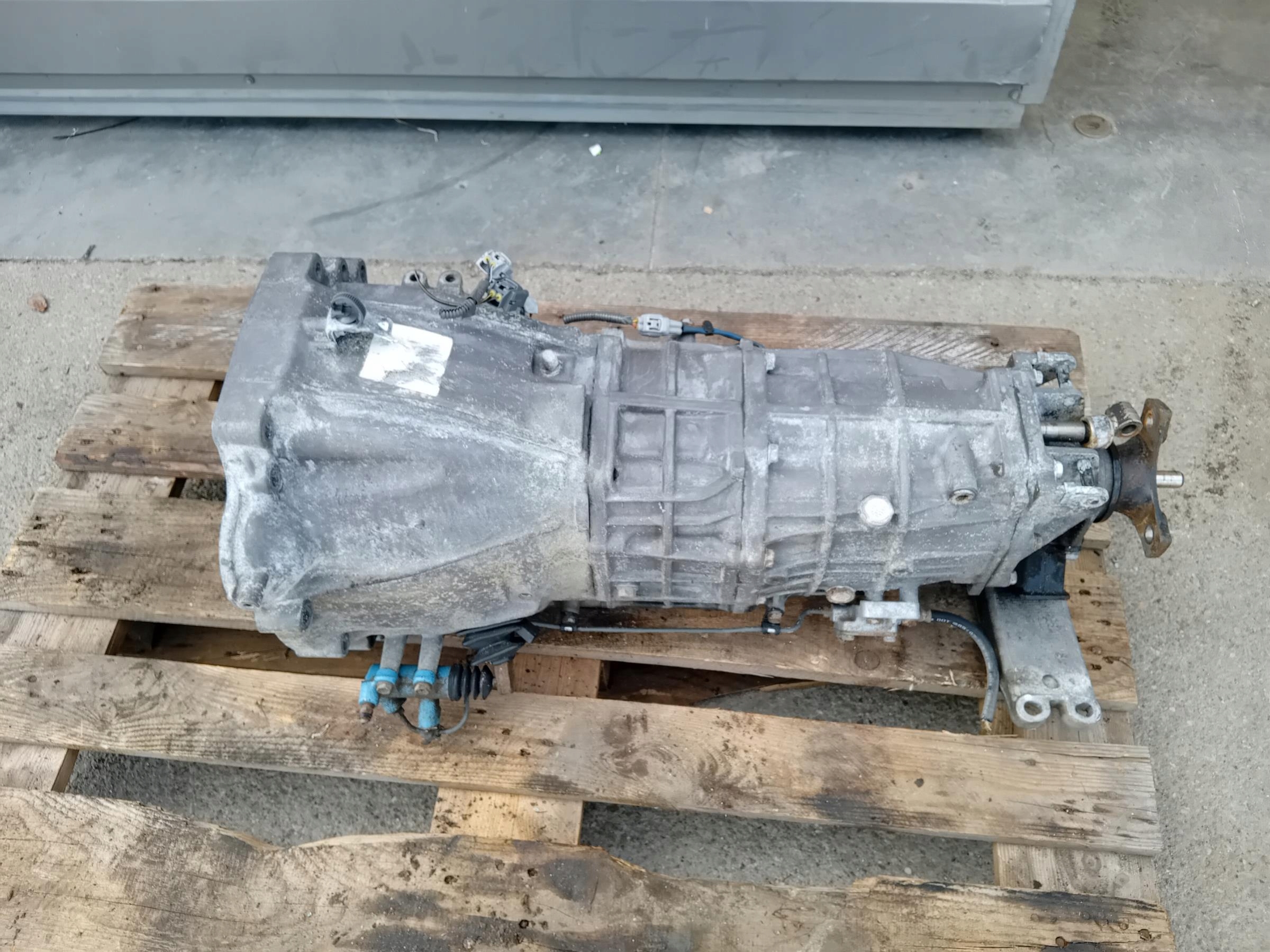 КОРОБКА BIEGOW LEXUS IS II 220 D 2.2