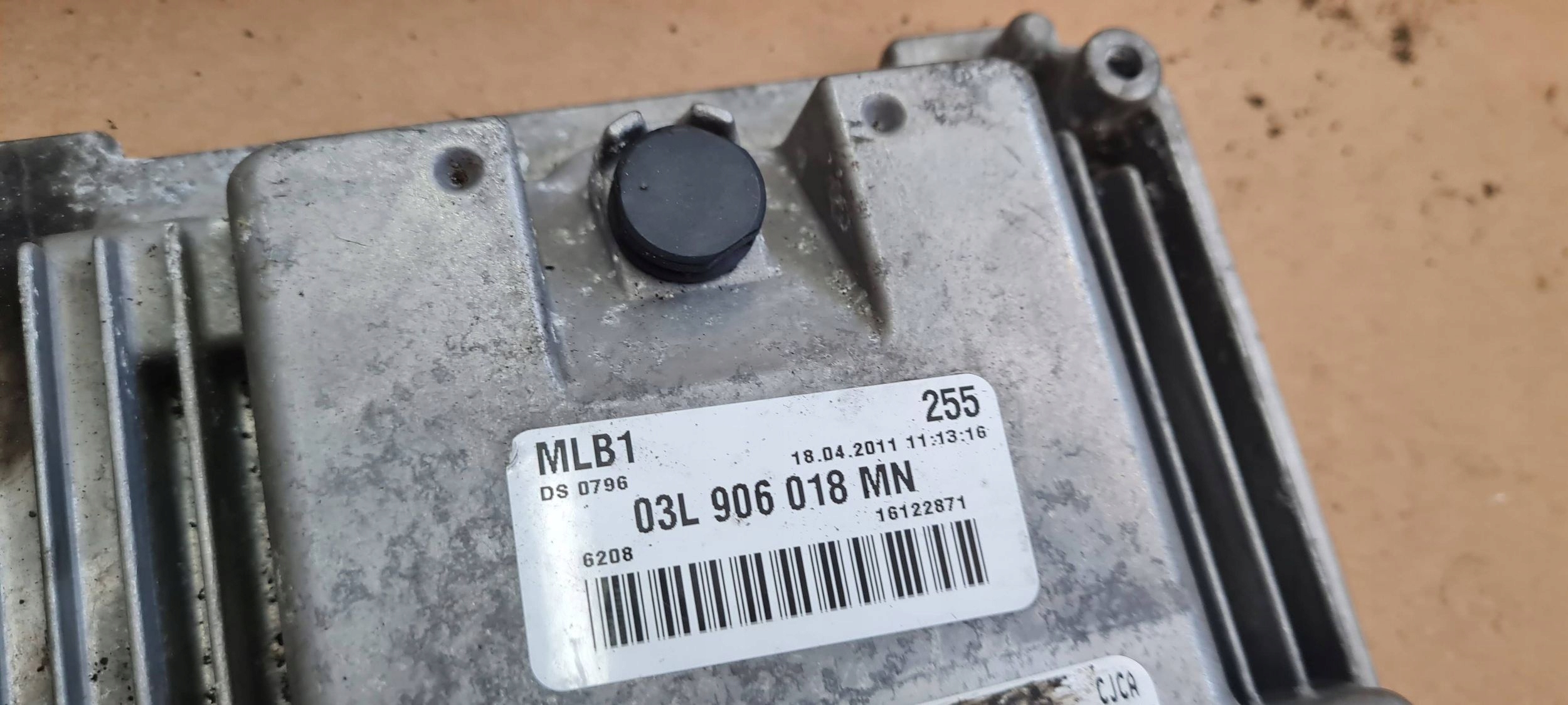 Q5 8R computer control unit of the engine ECU 2.0 TDI 03L906018MN