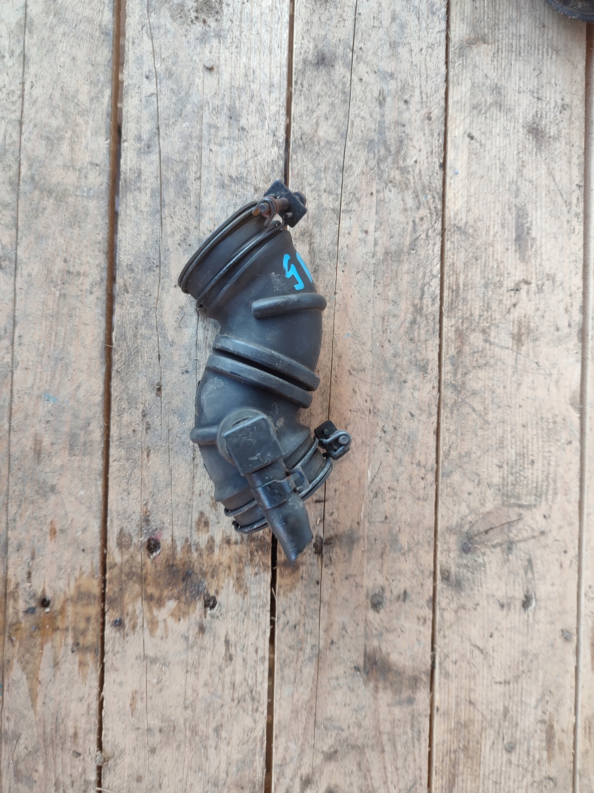 rohr luft HYUNDAI GETZ 1.0 B 28138-07000