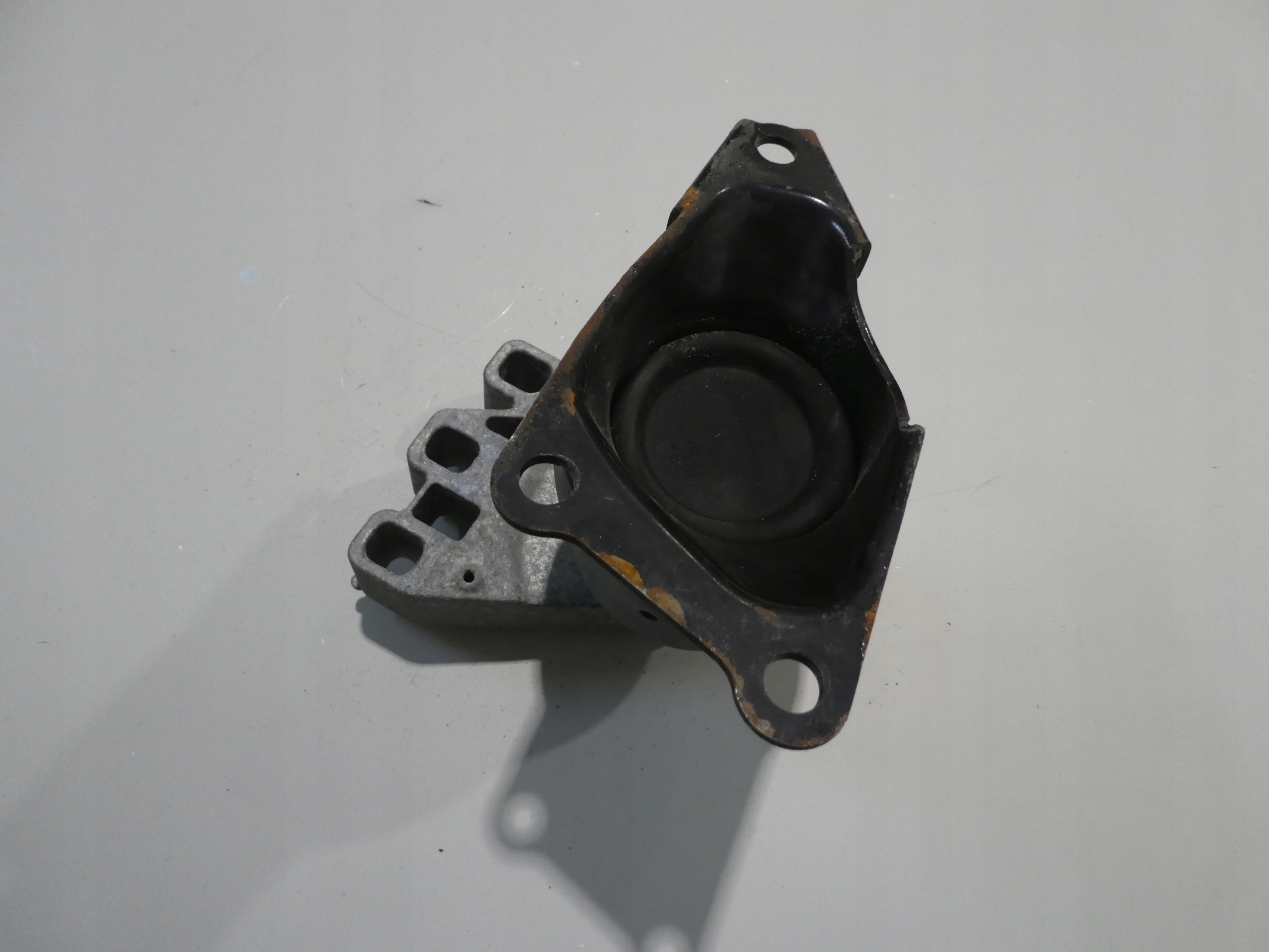 T5 LIFT 2.0TDI engine mount 7H0199256H 7E0199207