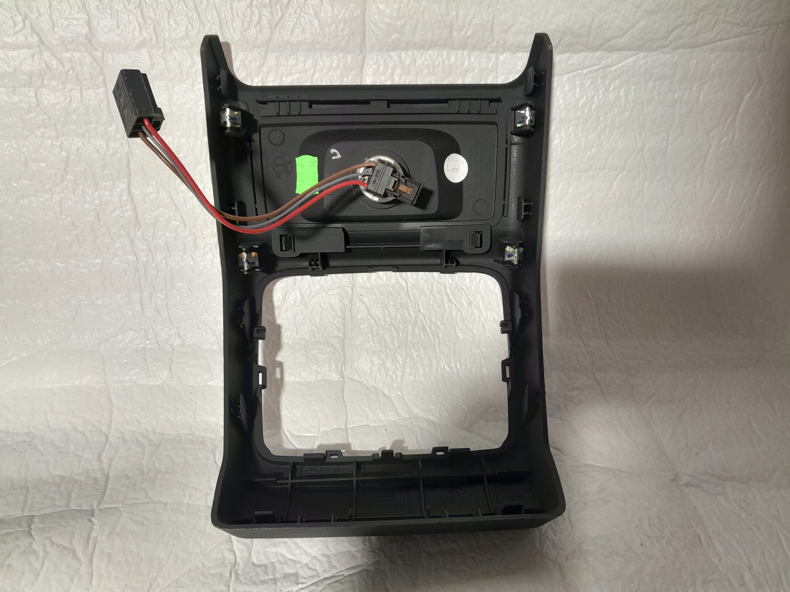 AUDI A4 B9 frame cover TUNELU 8W0864376