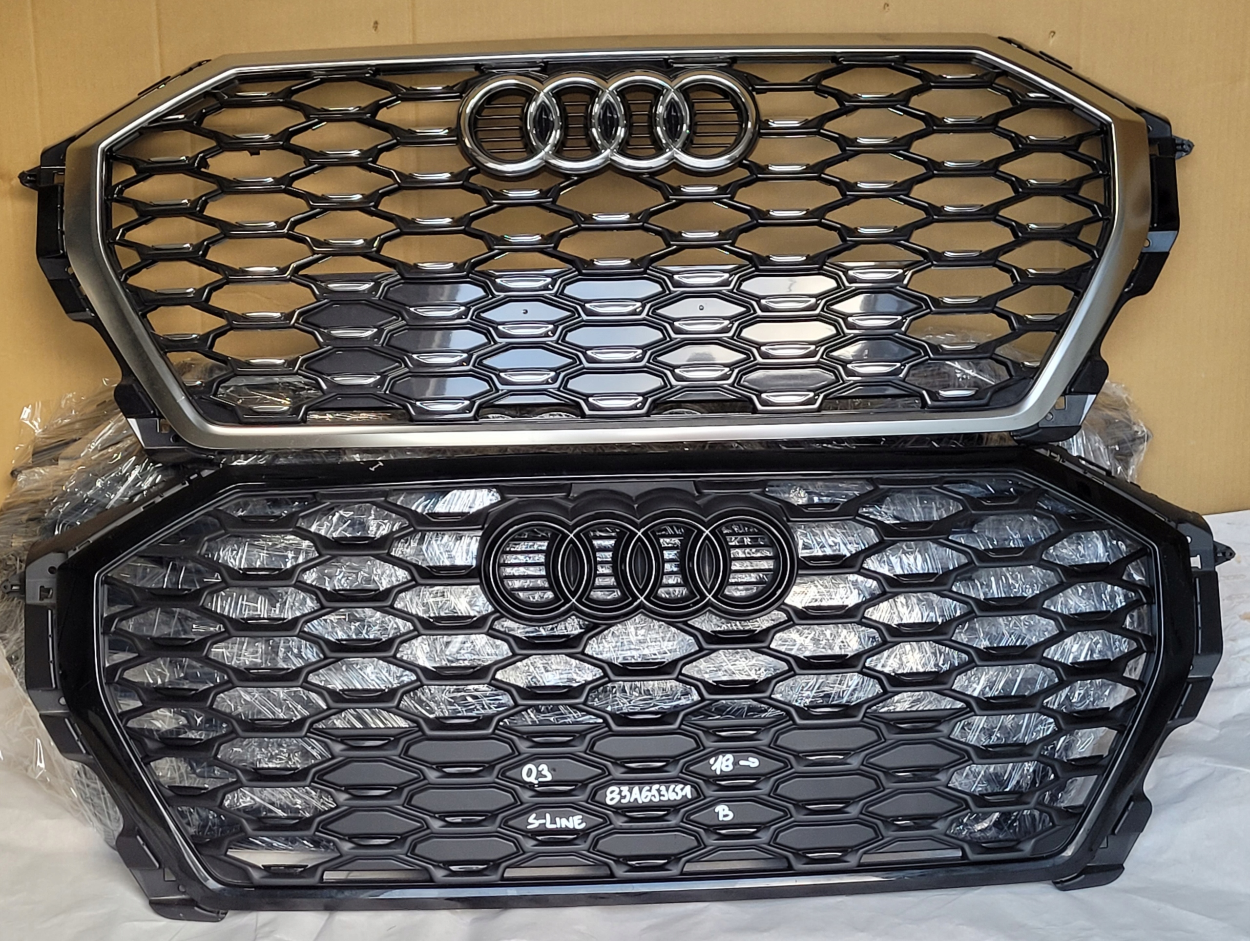 Audi Q3 s-line 18-22 решетка радиатора 83A653651B