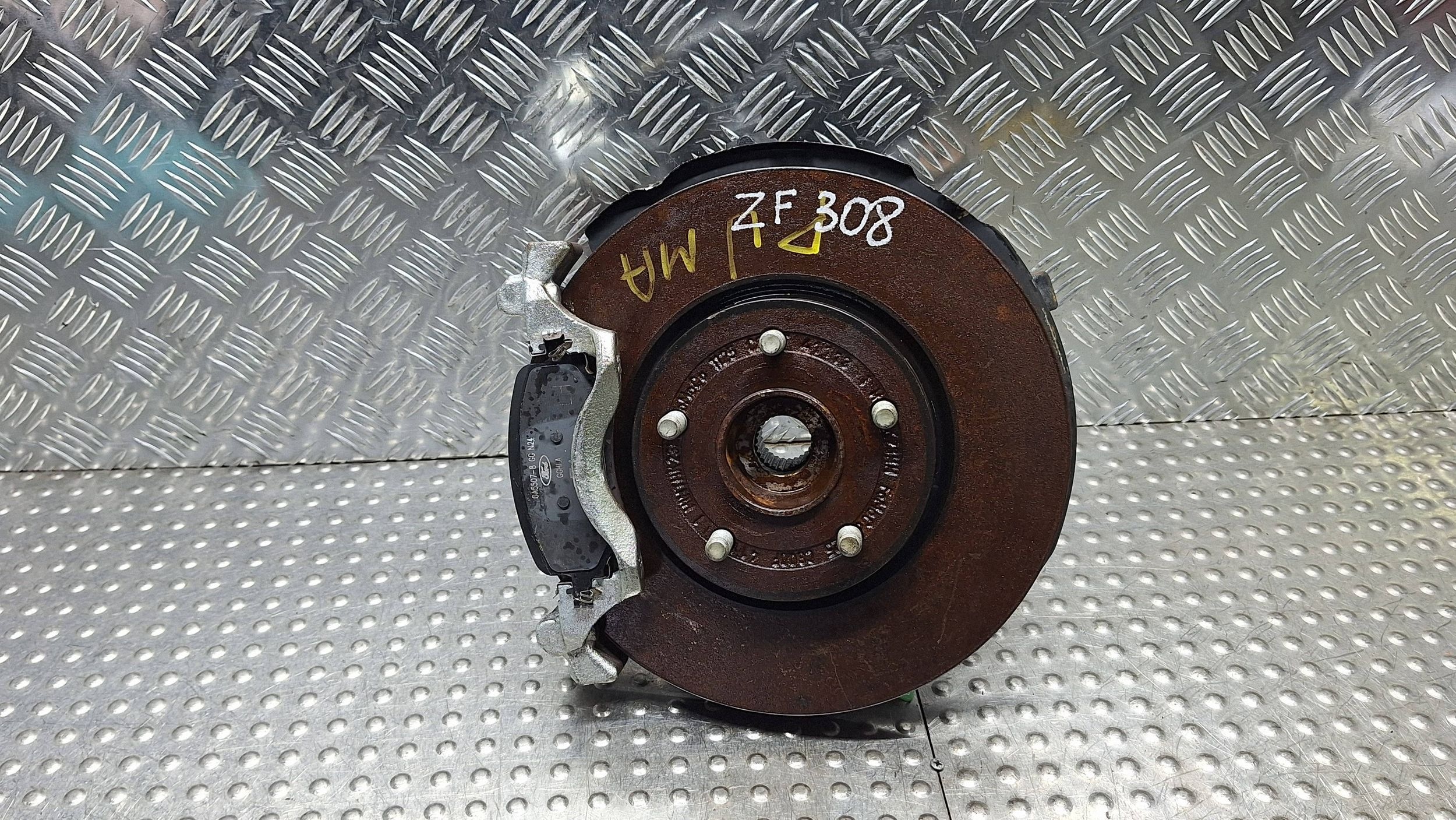 otoč čepu kotouč levý předek L1TC-3K171-B1A FORD PUMA MK2
