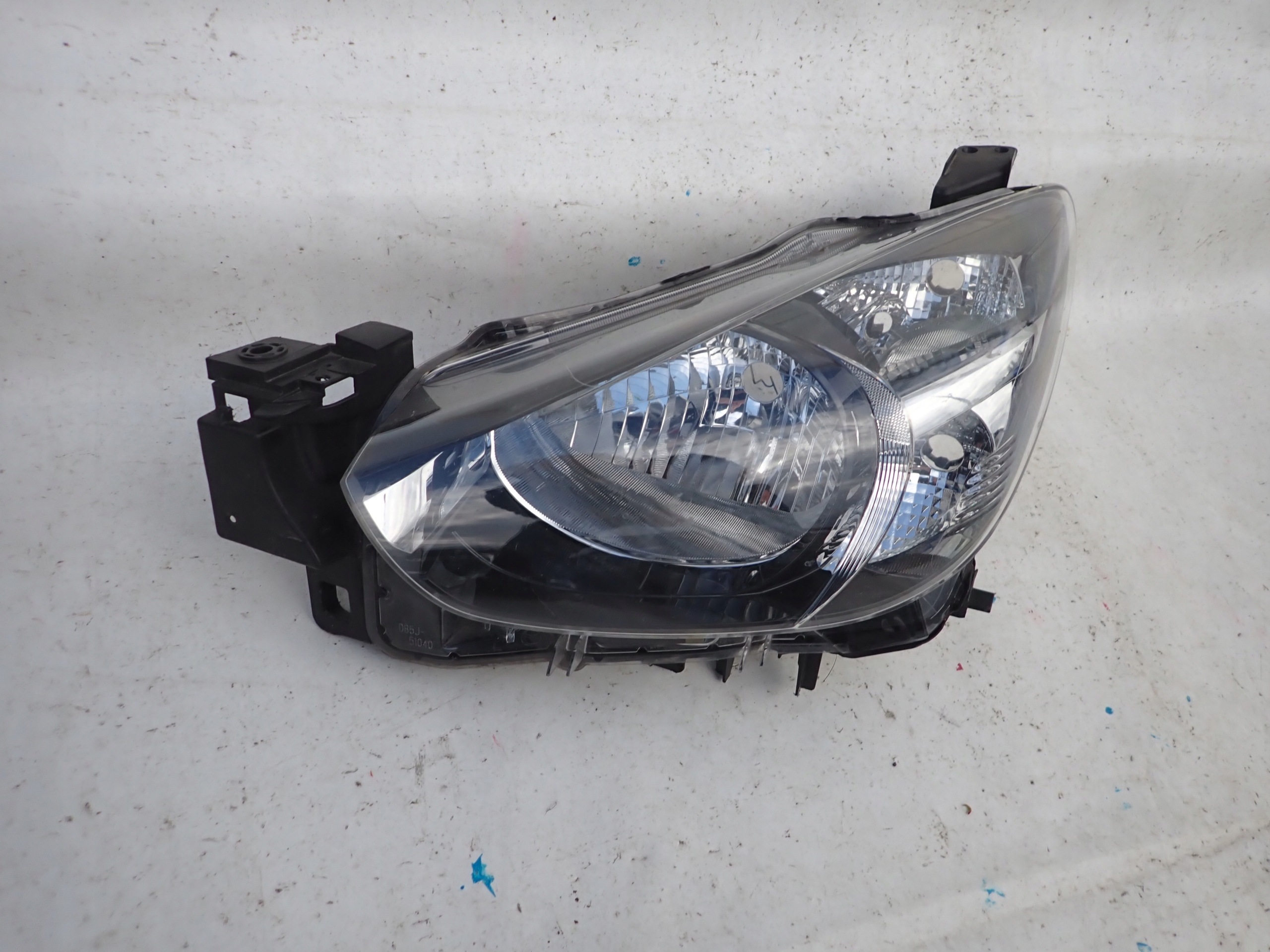 MAZDA 2 III 14-19 light front front left
