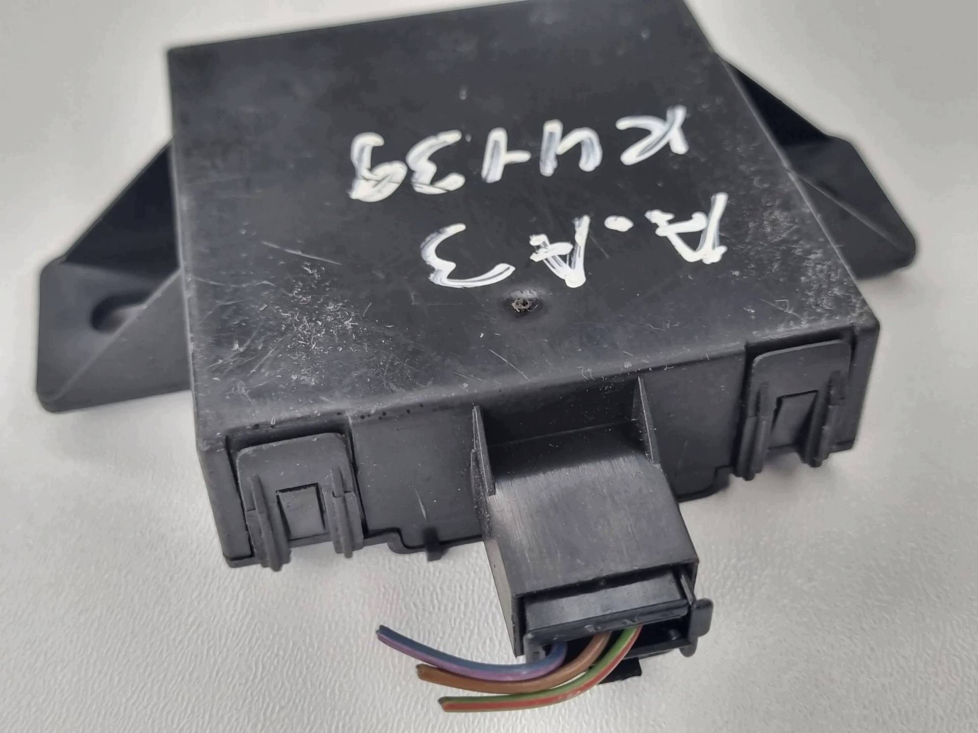 modulo alarmu Audi A3 8P 2005 1K0907719B